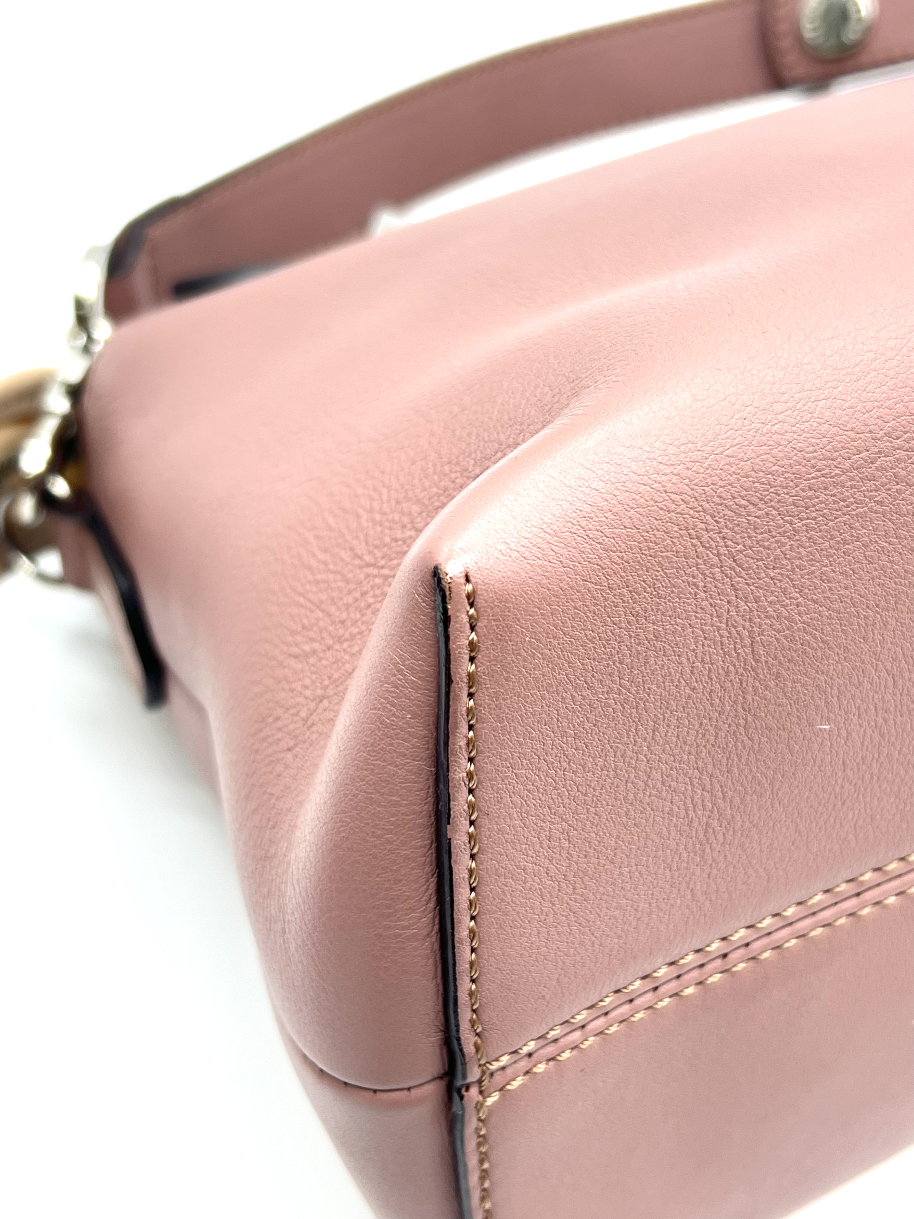 Pre-Owned FENDI By The Way / Product Code: 26041403