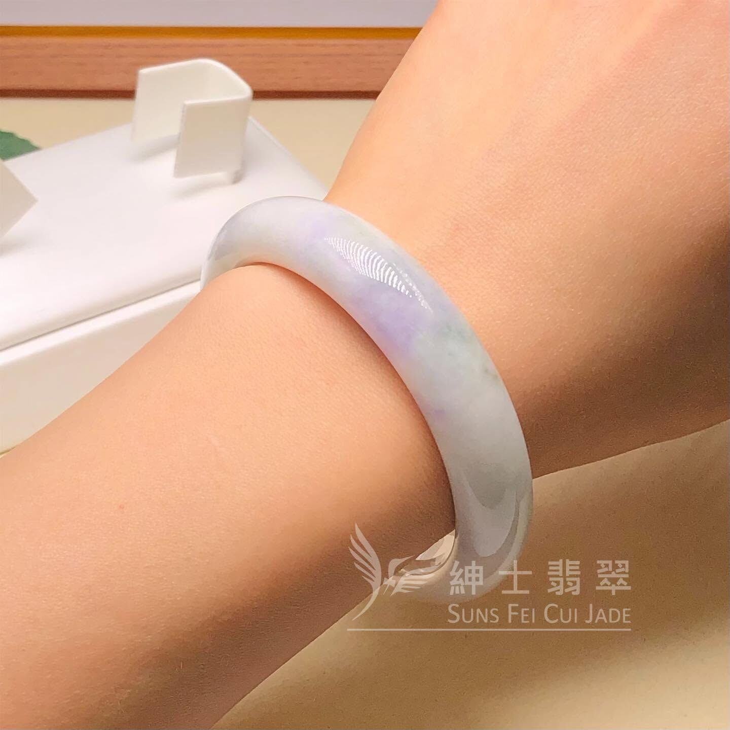 淡紫飄花福鐲51.6mm