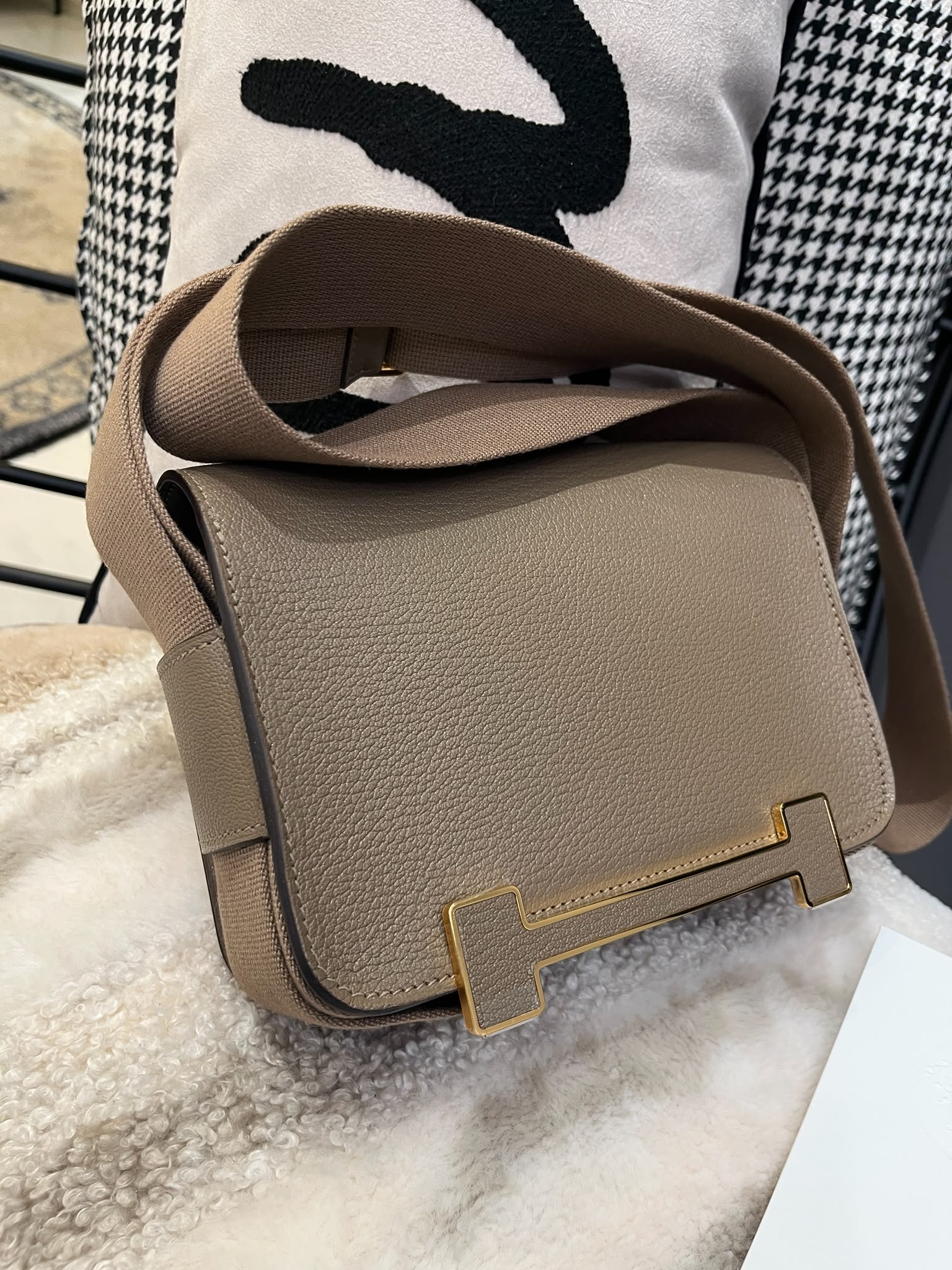 全新 Hermes Geta Etoupe Stamp B 100%Authentic, Brand New全新 ✅專門店收據✅Dust bag ✅Box