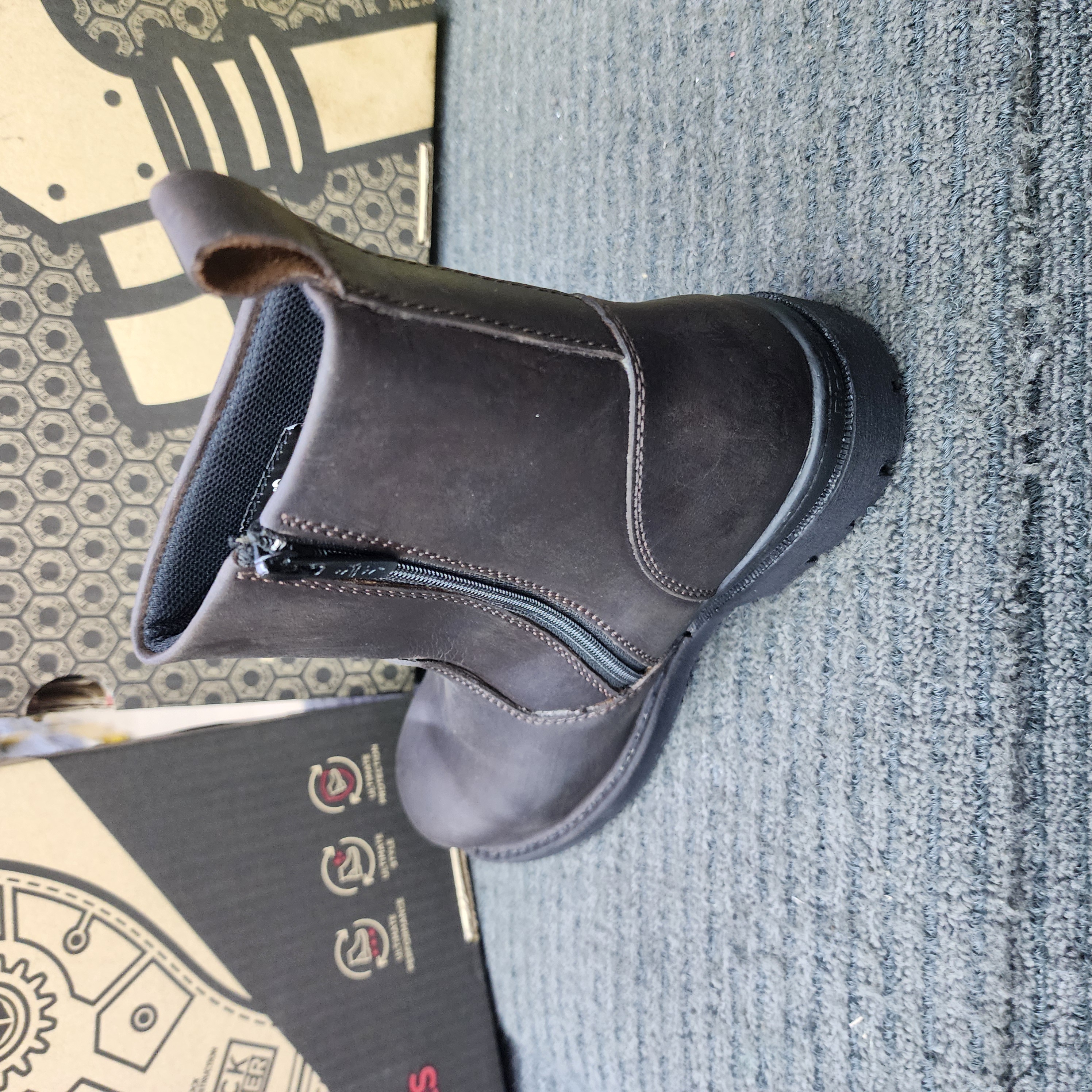 Black Hammer 4000 Series Men Safety Mid Cut Single Zip BH 4664 SIRIM DOSH Genuine Leather Shoes