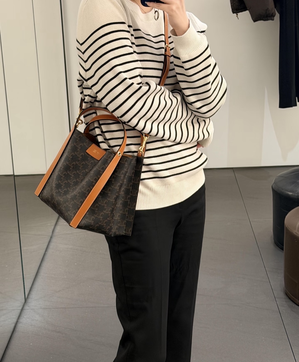 精選貨品優惠💖新款🆕訂貨📮Celine small cube bag  Size 18.5x21x17cm