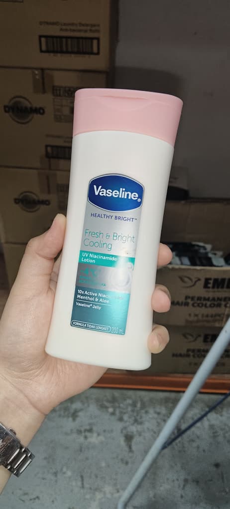 Fresh & Bright Vaseline Body Lotion 200ml Healthy Bright