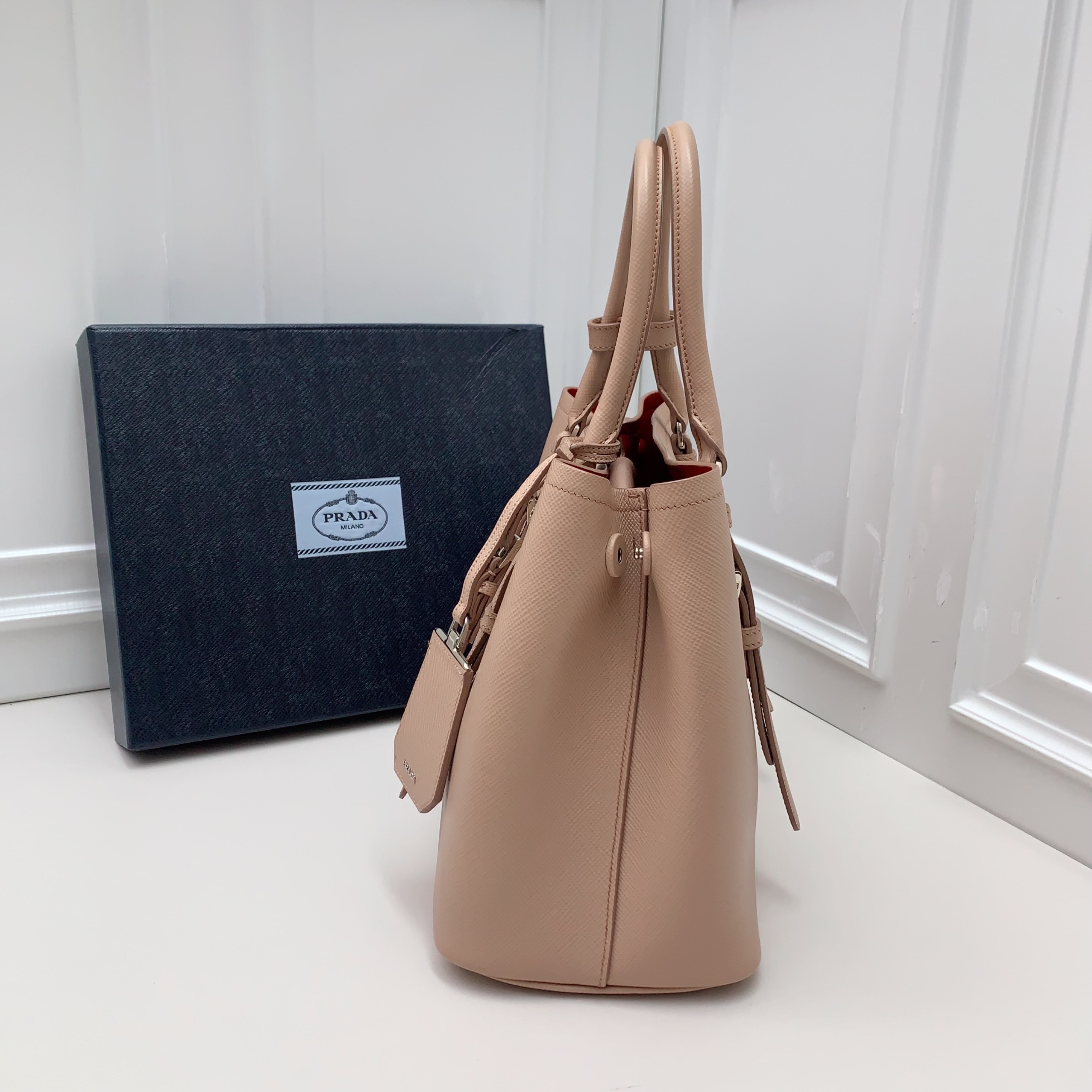 【預訂貨品】PRADA 淡粉色殺手包