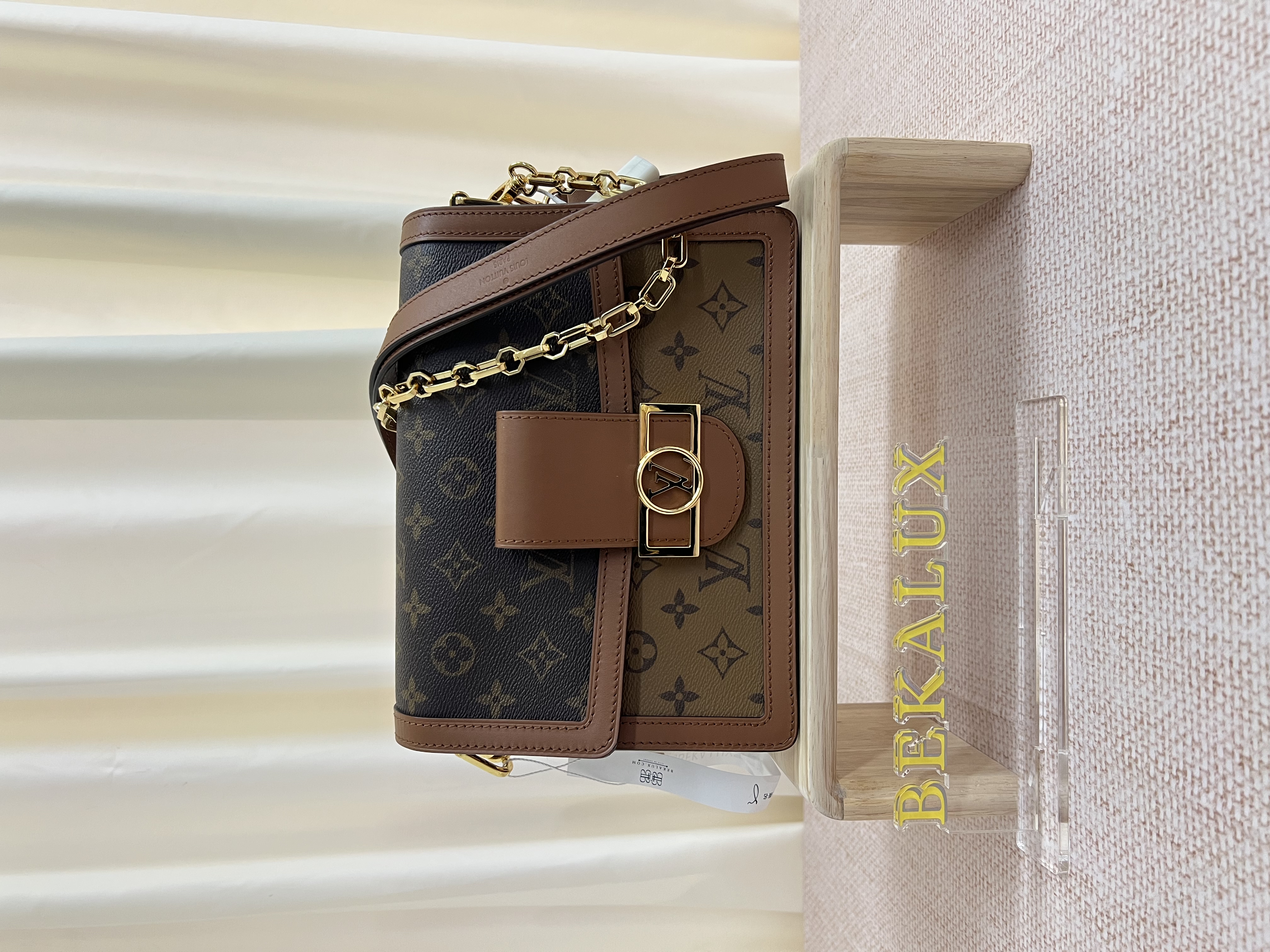 Pre-Owned Louis Vuitton Monogram Reverse Dauphine MM / Product Code: 25121609