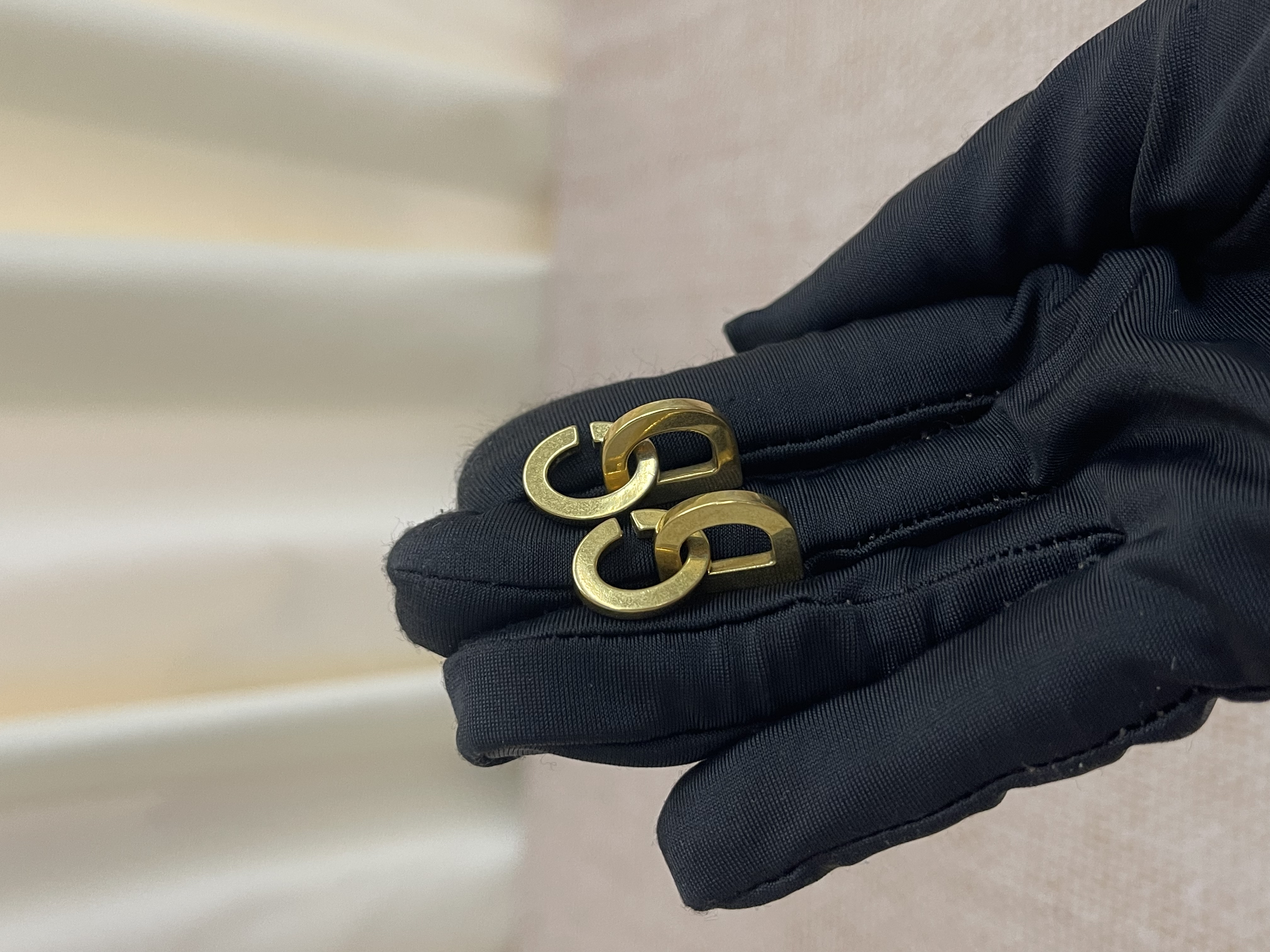 Pre-owned Dior earrings / Product Code: 26022810