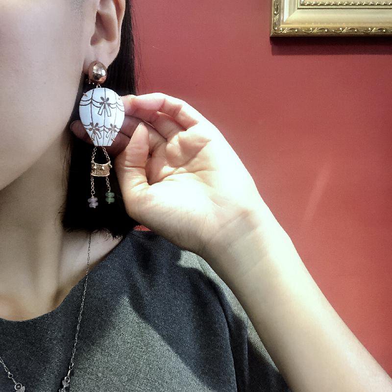 ITALIAN SHELL CAMEO HOT AIR BALLOON WITH JADE EARRINGS(NHBE05)