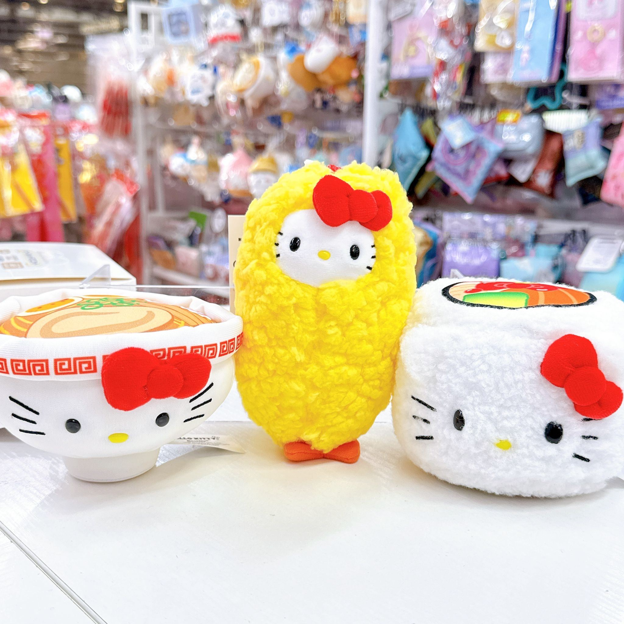 原裝行貨Hello Kitty不同食物造型公仔掛飾