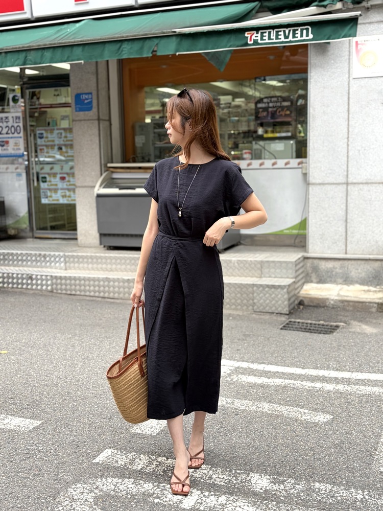 The Timeless Wrap Dress (Navy)