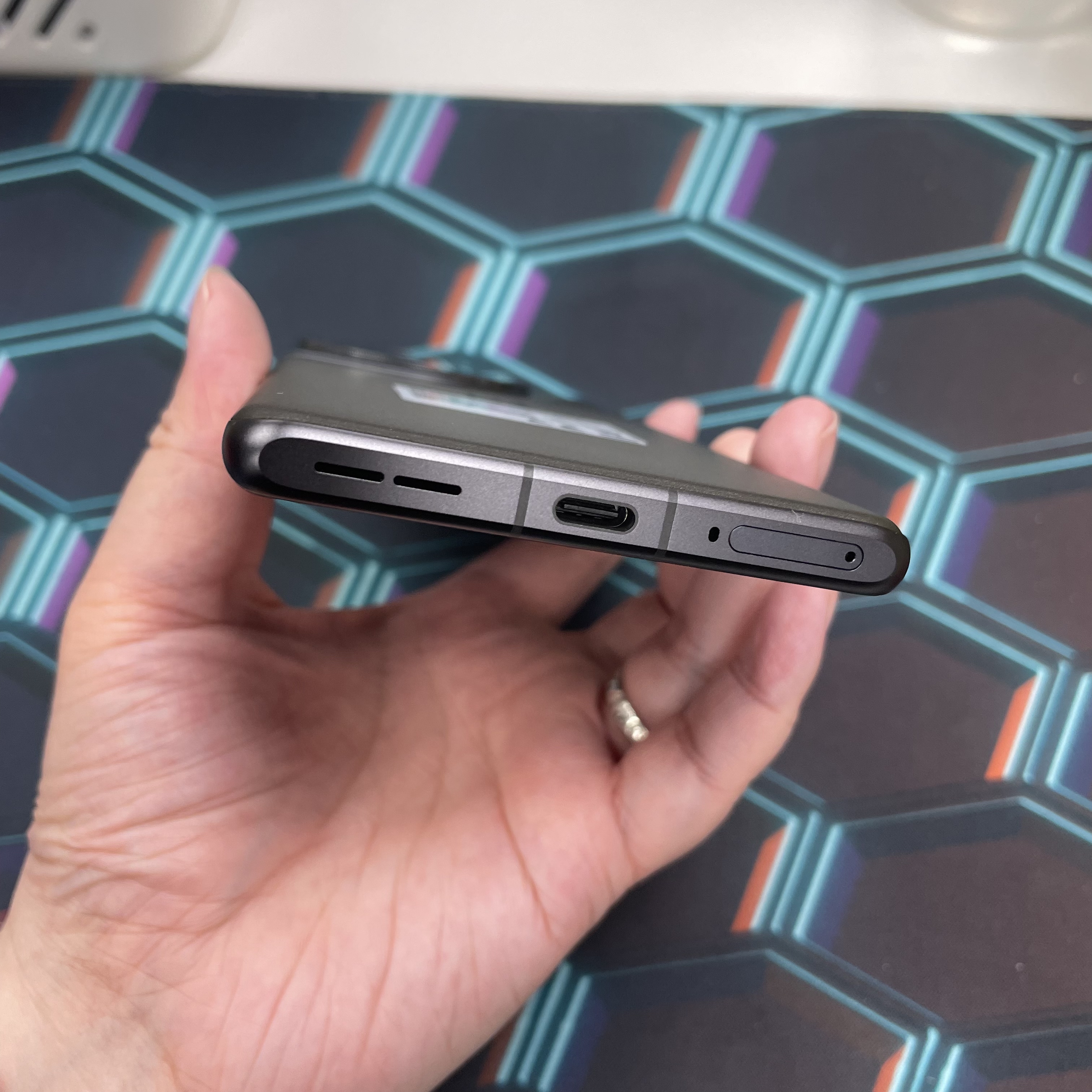 *6237 OnePlus 12R 完美機 16+256GB 黑色 black