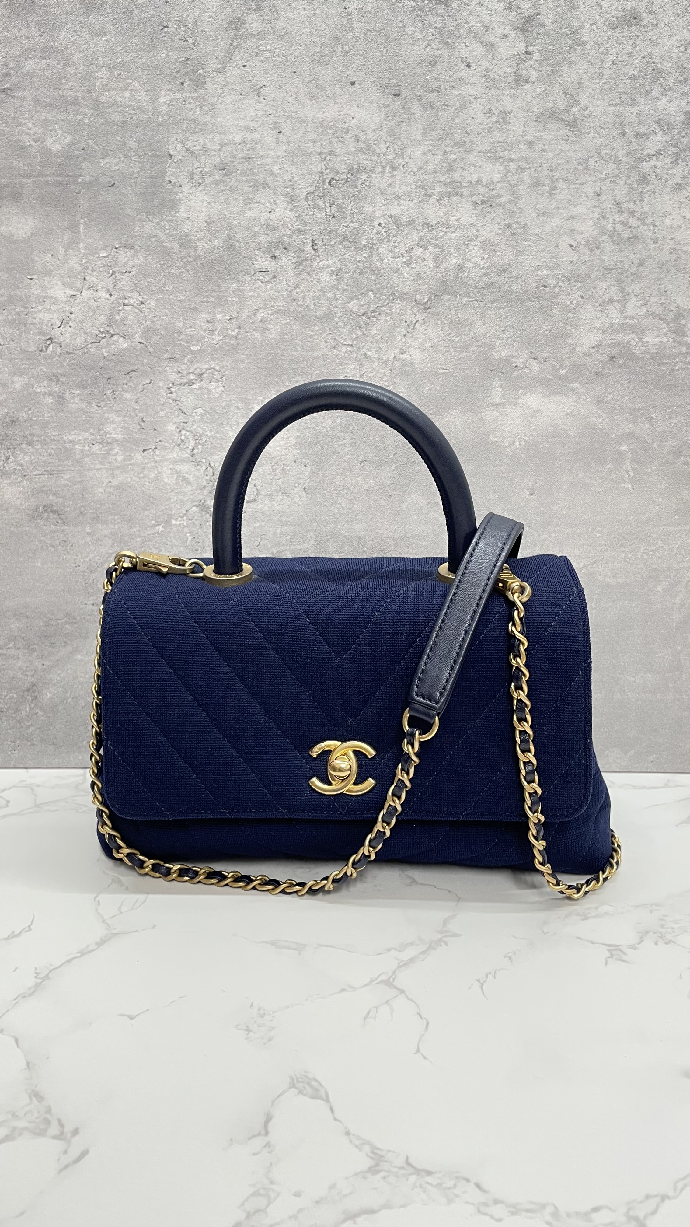 Pre-owned Chanel coco handle bag blue