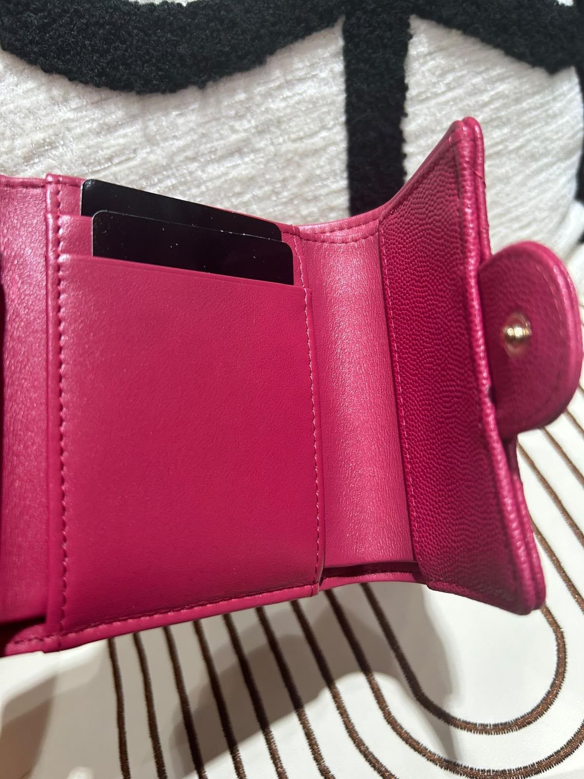 未使用品 Chanel Classic wallet Calfskin 100%Authentic, unused 未使用品 ✅card  ✅dust bag ✅box