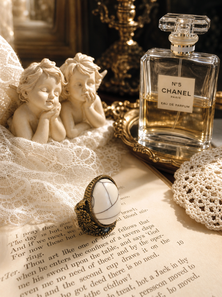 珍奇閣的微型詩篇 ∙ 西洋古董寶石與浮雕造型戒指系列 The Curio Cabinet’s Miniature Psalms ∙ Vintage Gemstone & Motif Statement Ring Collection