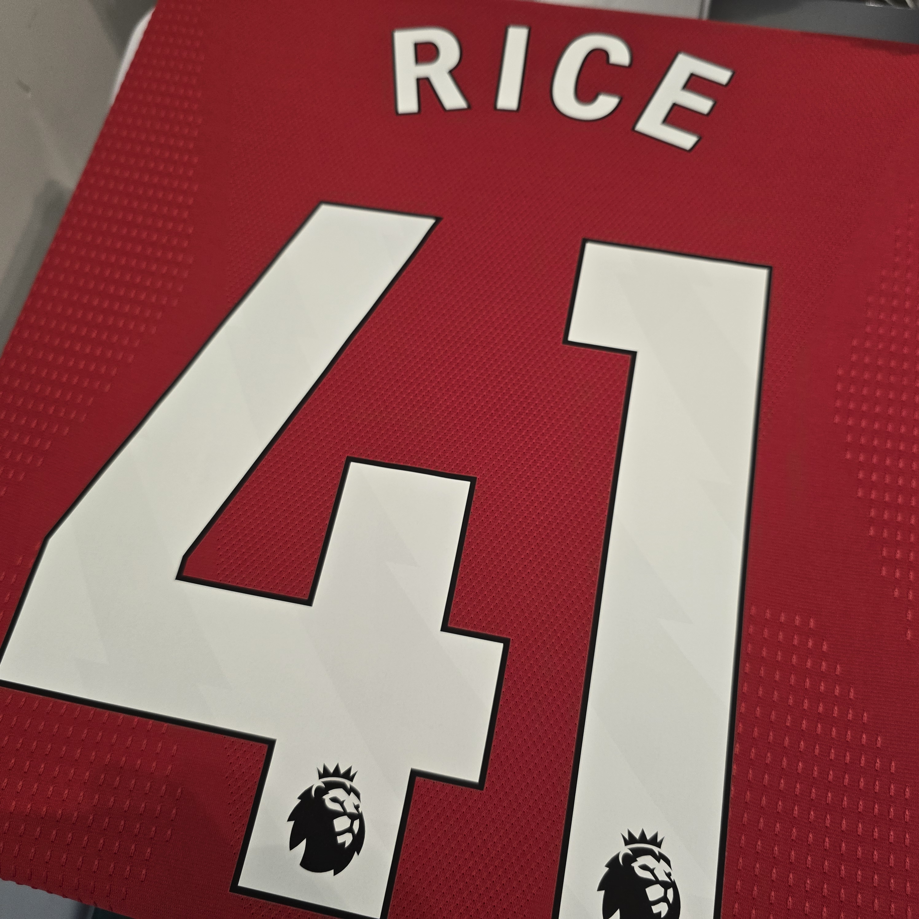🔴⚪融合酋長球場建築美學 Adidas Arsenal 阿仙奴 2026-27 主場 Authentic 球員版球衣 (可加印字章) JZ3165