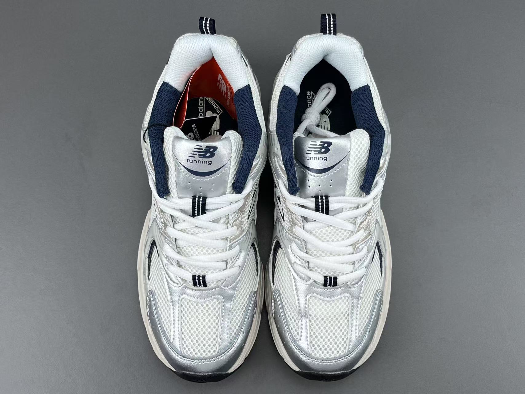 New Balance 530 MR530KA