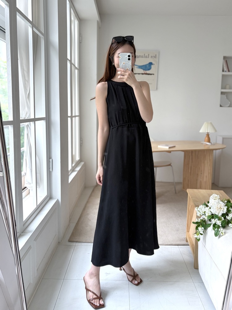 Pleated Halter Maxi Dress (Black)