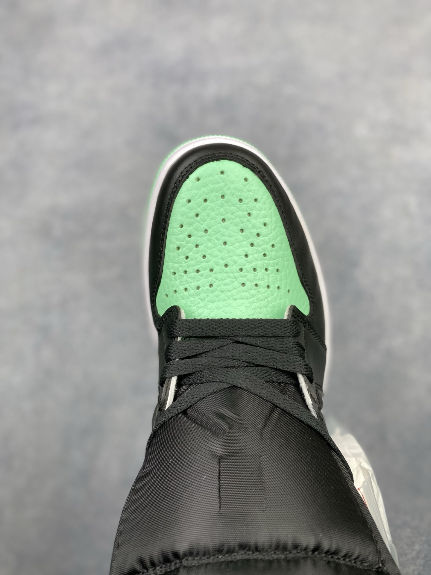 Nike Air Jordan 1 Retro High OG DZ5485-130