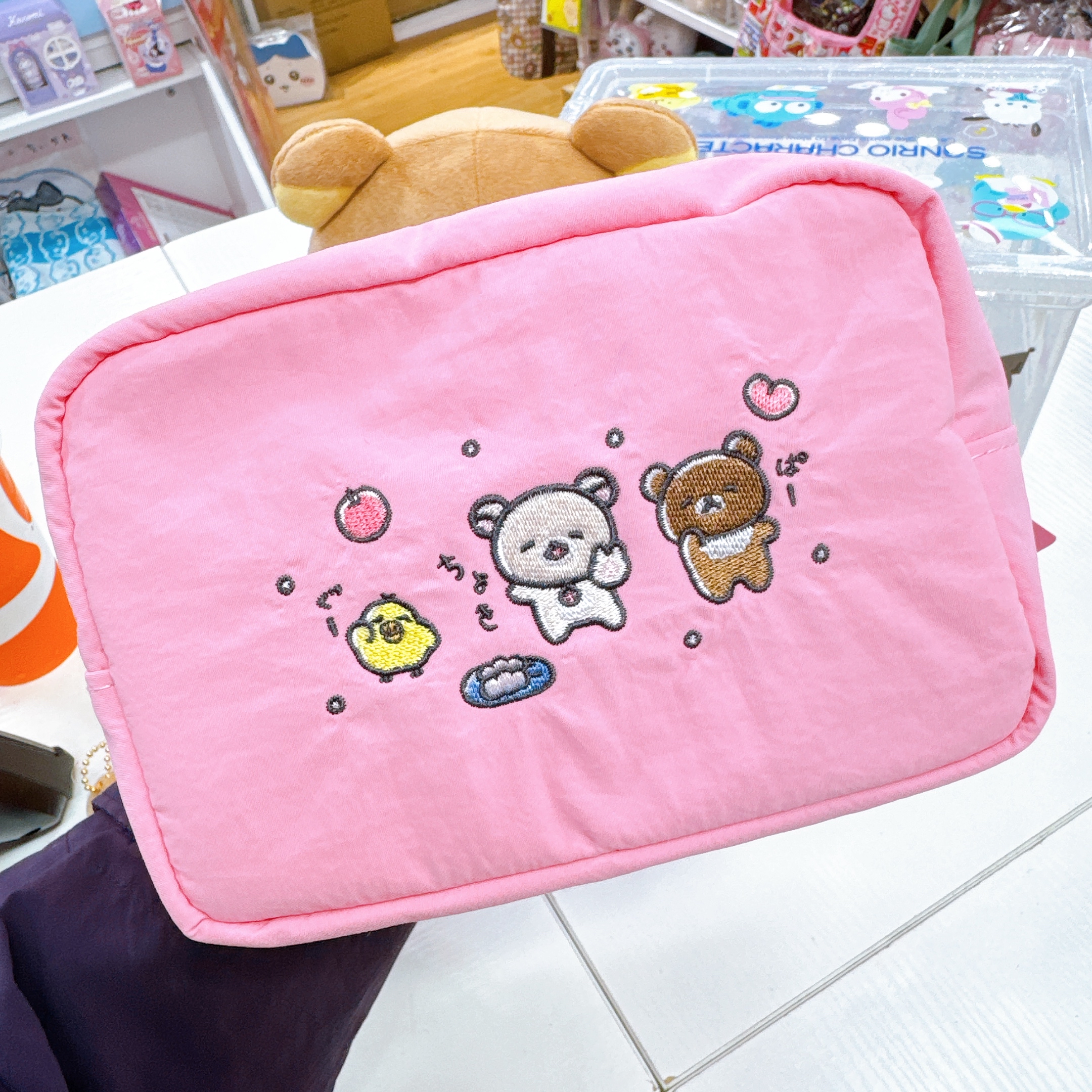 日本直送日本版鬆弛熊新款公仔公仔掛飾化妝袋原子筆