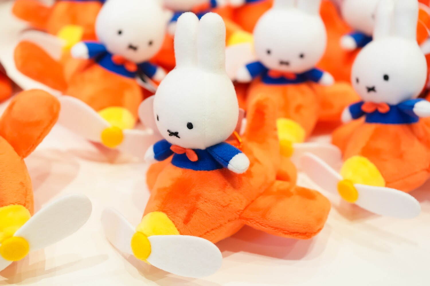 豪斯登堡限定 Miffy 飛機造型系列