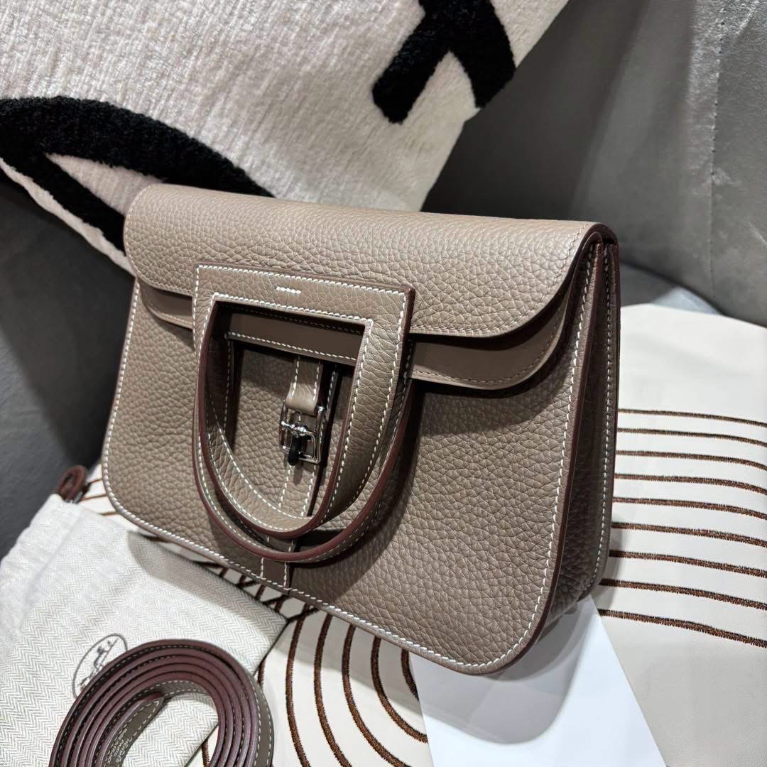 全新 Hermes halzan 25,STAMP W,大象灰銀扣 100%Authentic, 100%New全新貨品✅收據✅dust bag✅Box