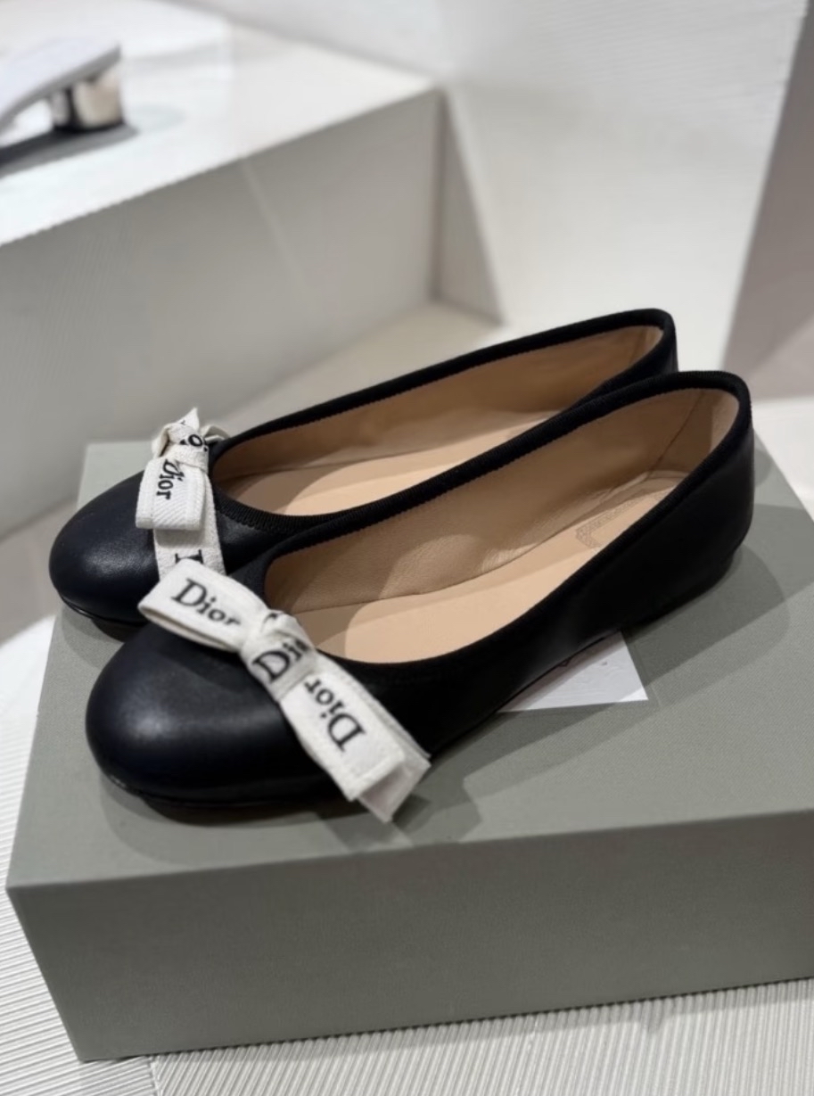 訂貨📮新款 JAdior 蝴蝶結羊皮芭蕾平底鞋  Size 36/37/38/39/39.5/40