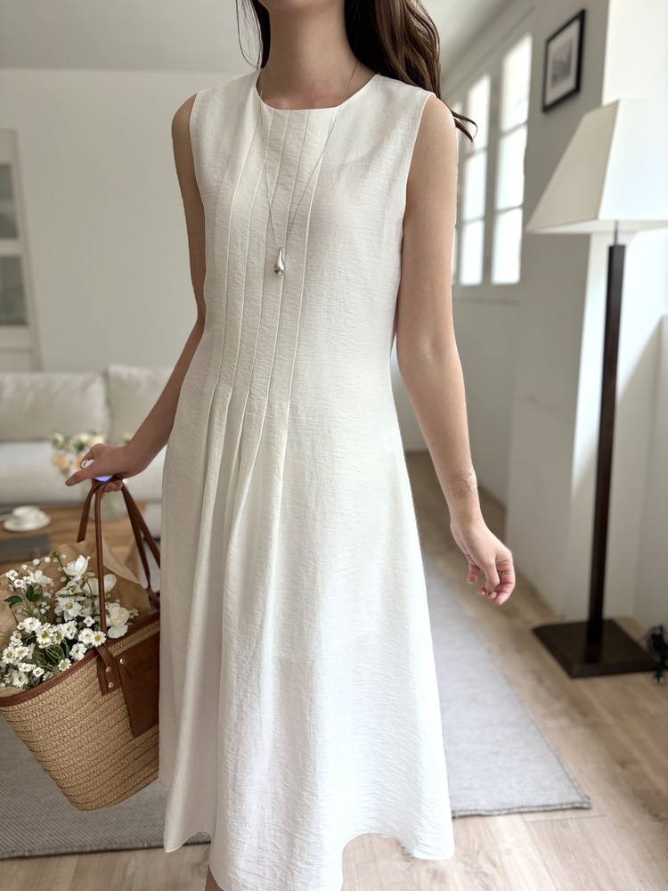 Linen Pintuck Dress (Ivory)