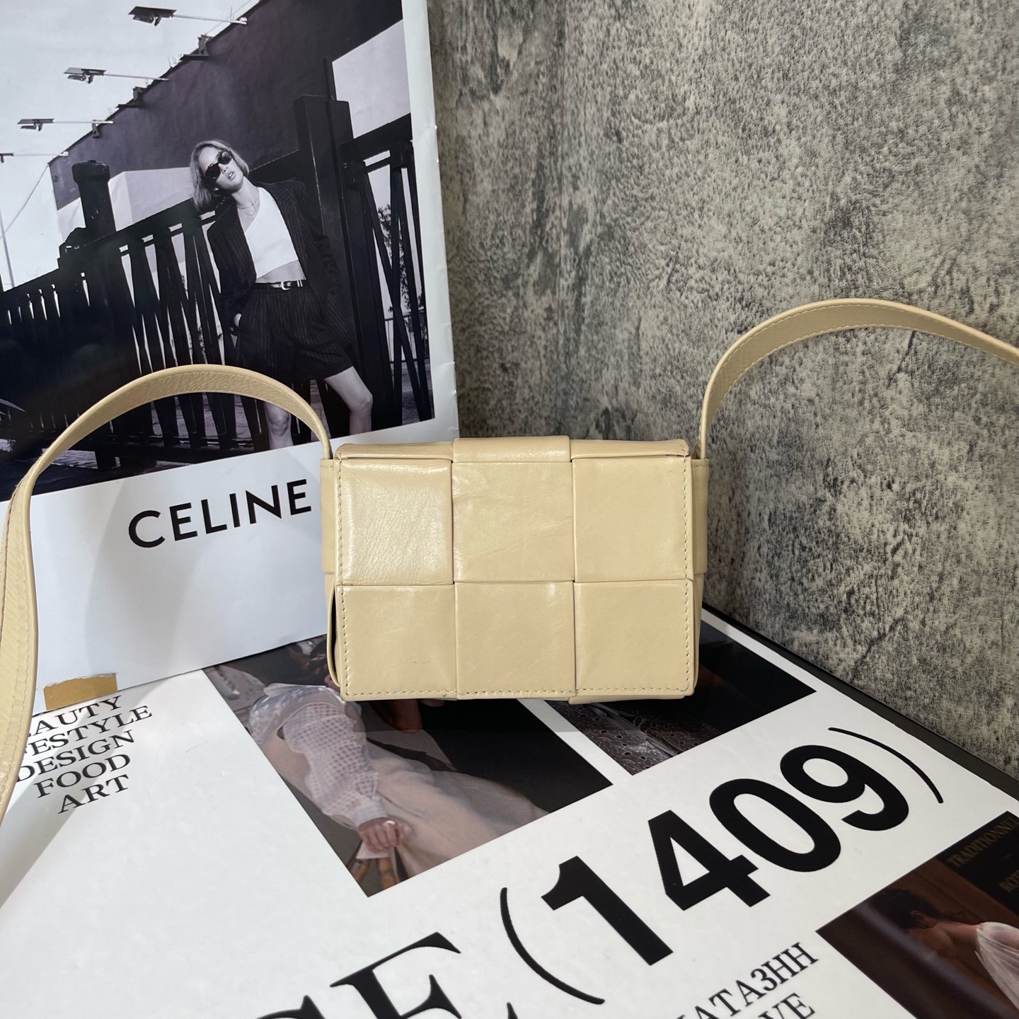 【預訂貨品】BV Candy Cassette六格米黃色編織包 