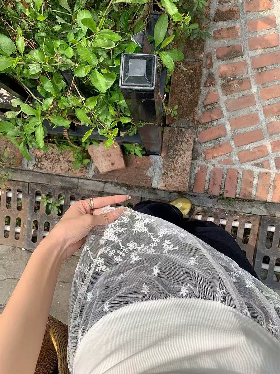 TP341蕾丝摆叠穿背心