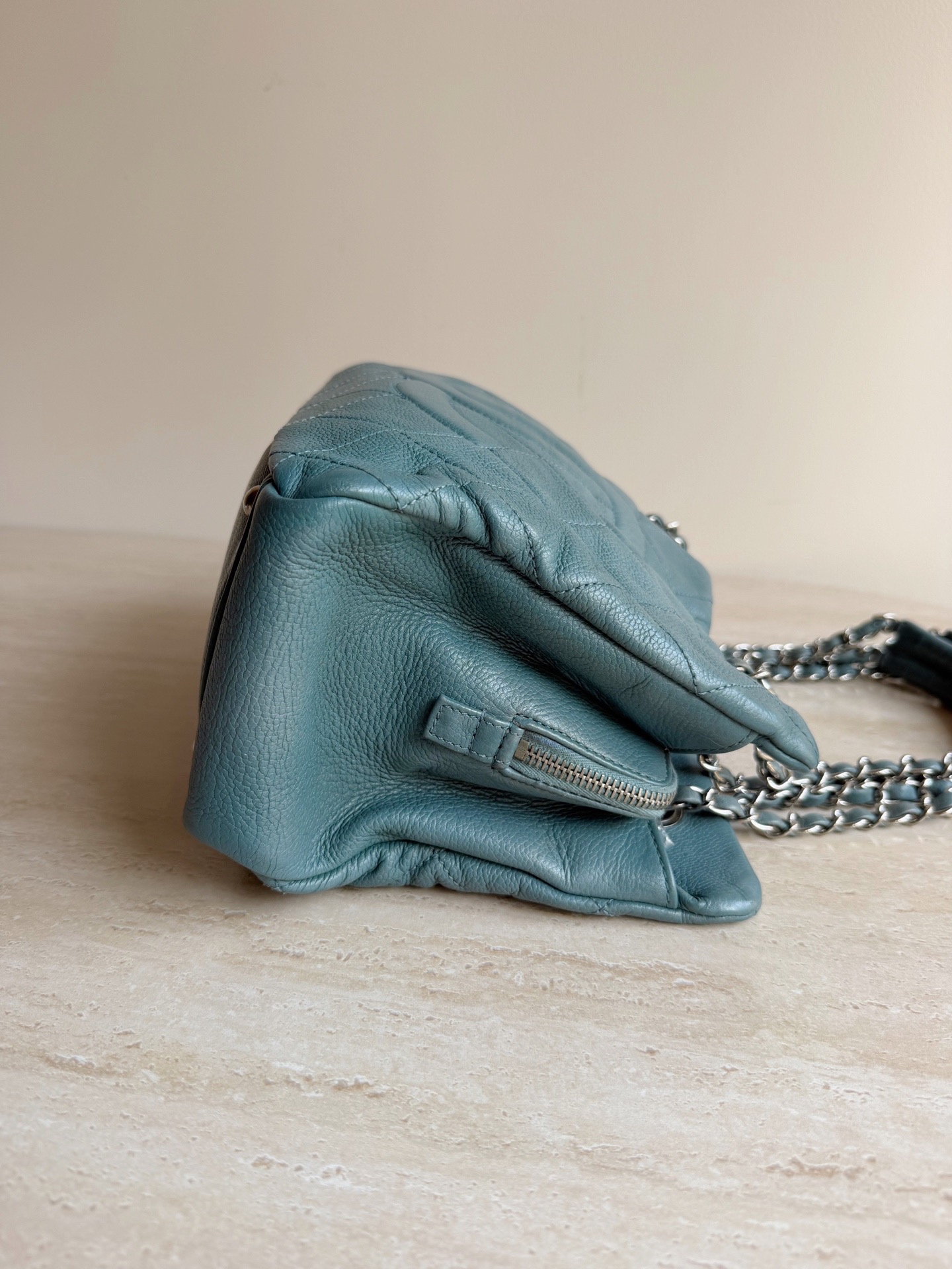 【預訂貨品】Chanel藍色魚子醬tote bag