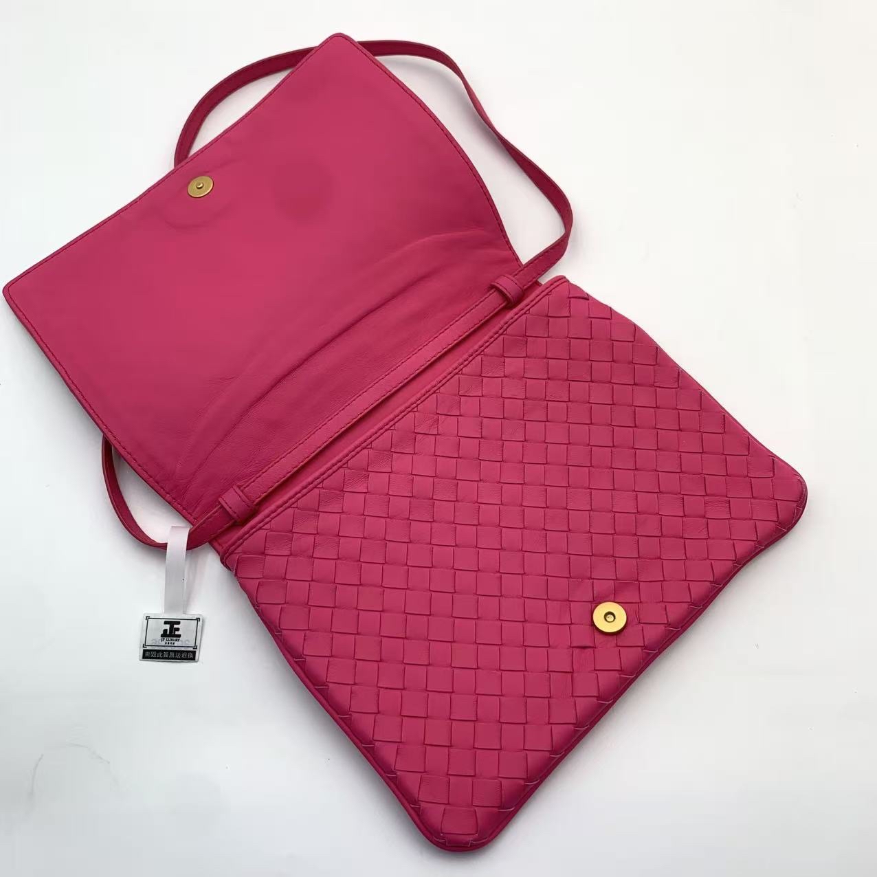 Bottega Veneta葆蝶家信封包 桃紅色牛皮 Bv經典編織物斜挎包【過年紅噹噹精選❤️‍🔥】