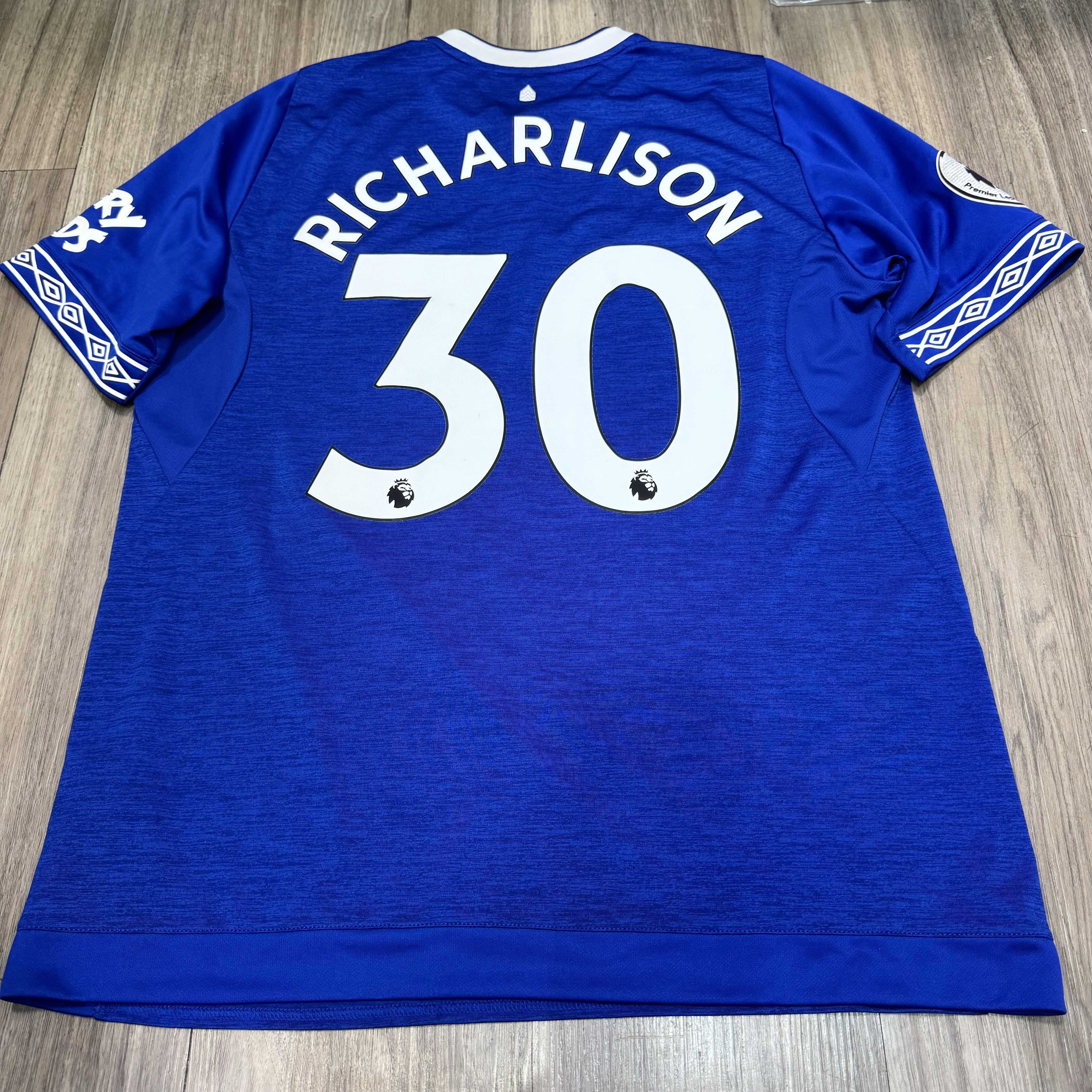 Everton 18/19 home shirt #30 Richarlison