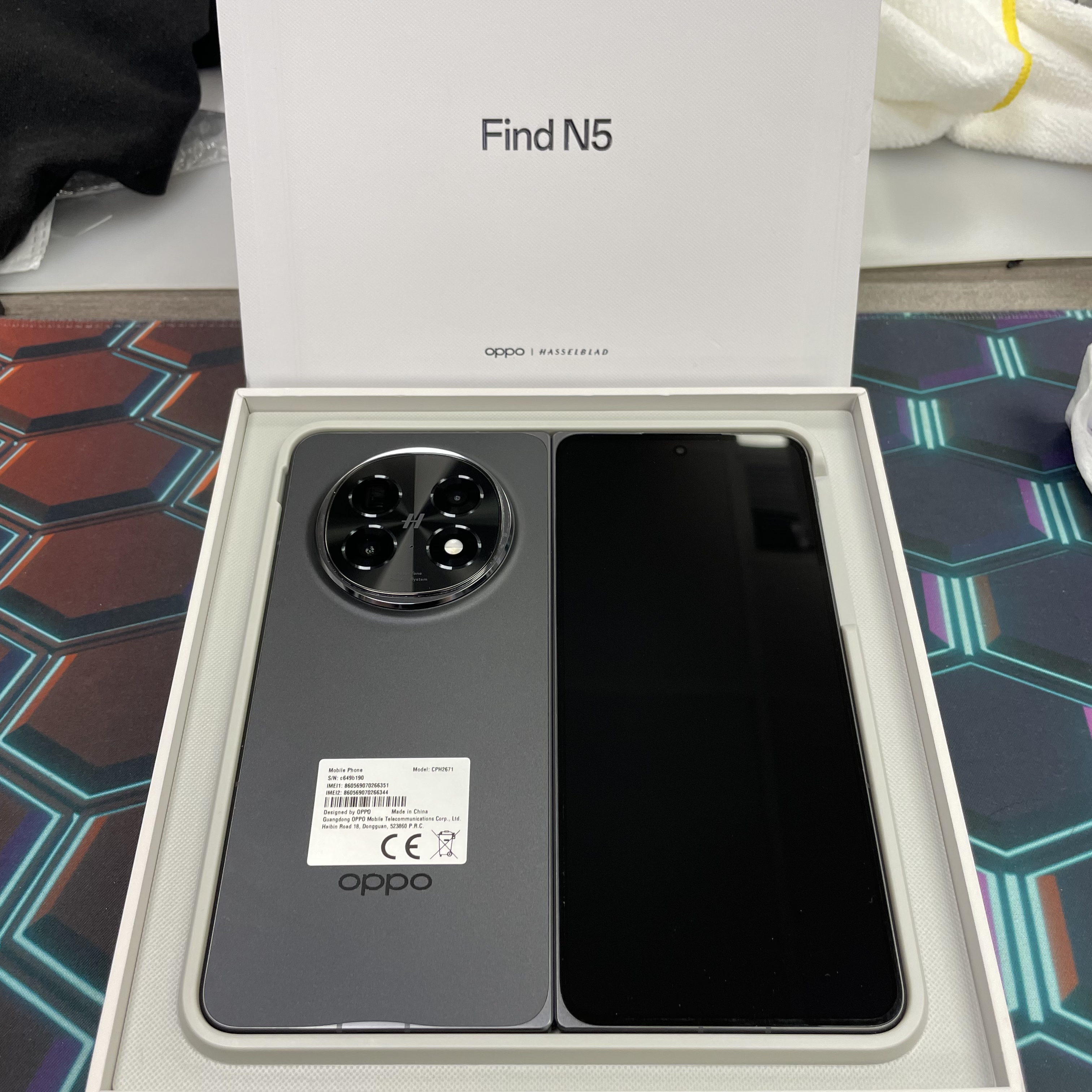 *8228 Oppo Find N5 完美機 16+512GB 黑色 black