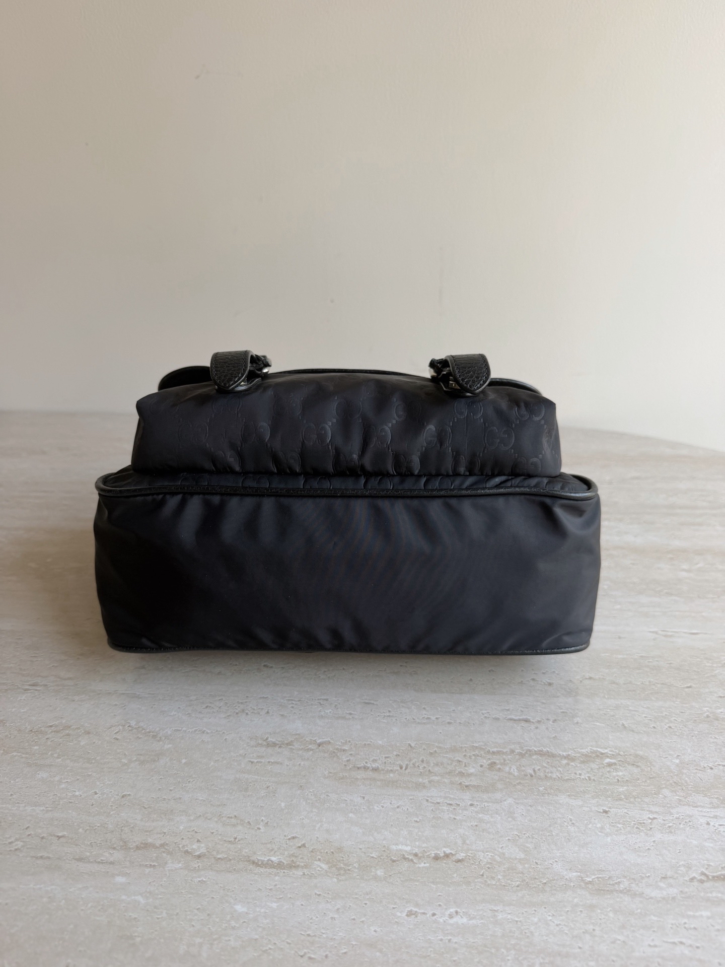 【預訂貨品】Gucci黑色老花尼龍郵差包