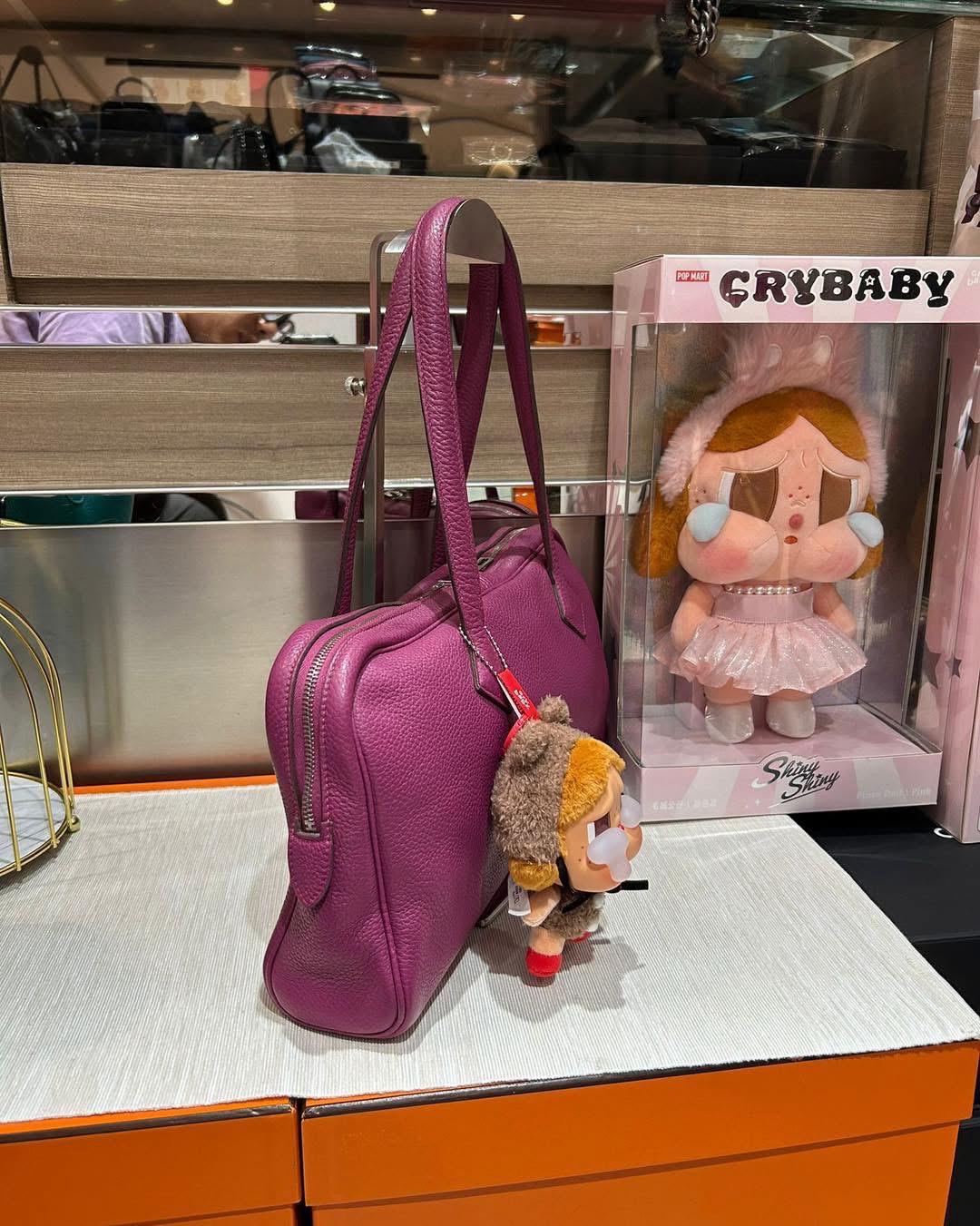 Hermes Victoria Elan 100%Authentic, 95%New ✅Dust bag✅Key Lock