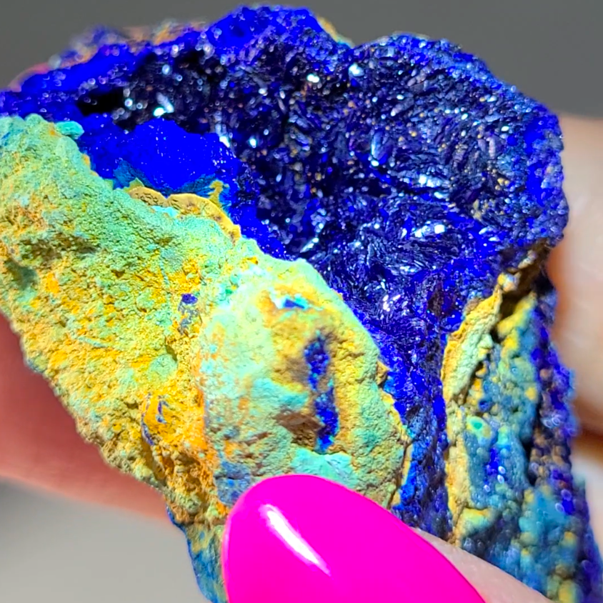 Royal blue azurite malachite chrysocolla specimen - AZ6