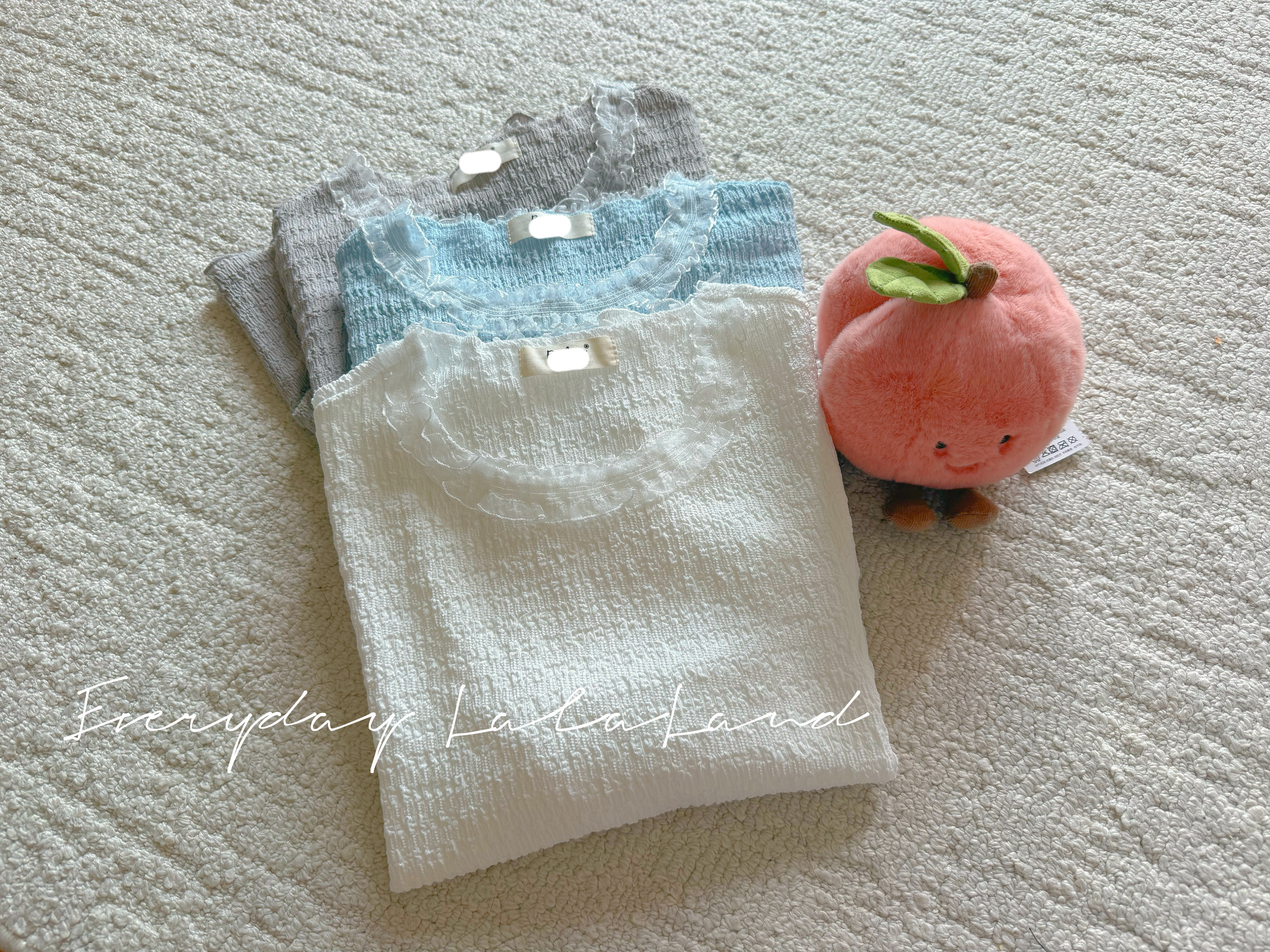 ❥ New arrival 。免燙lace領上衣 。
