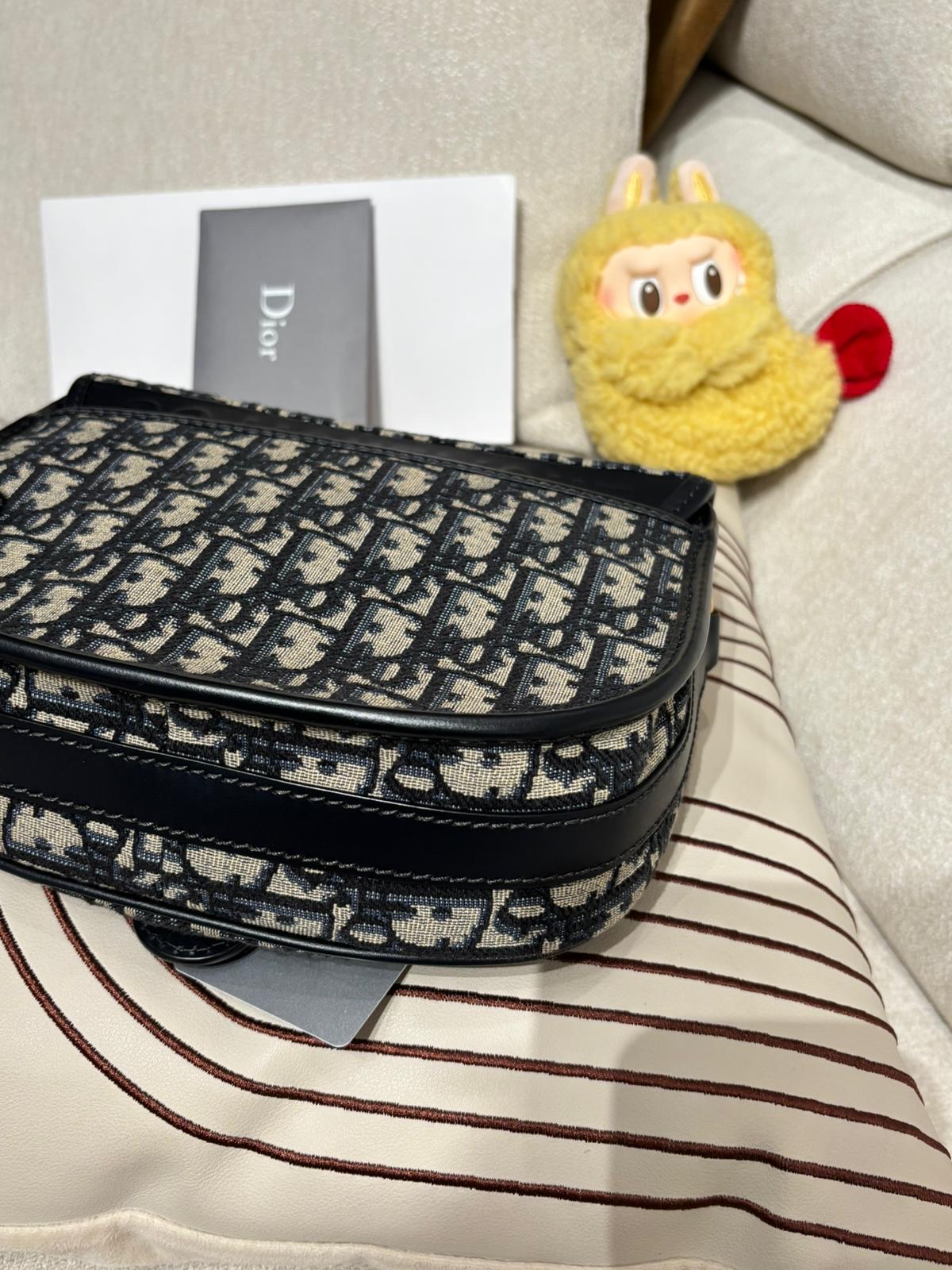 Dior Bobby medium, oblique 100%Authentic ,98%new ✅ 收據✅證書✅dust bag  📣專門店售價 $29,500📣