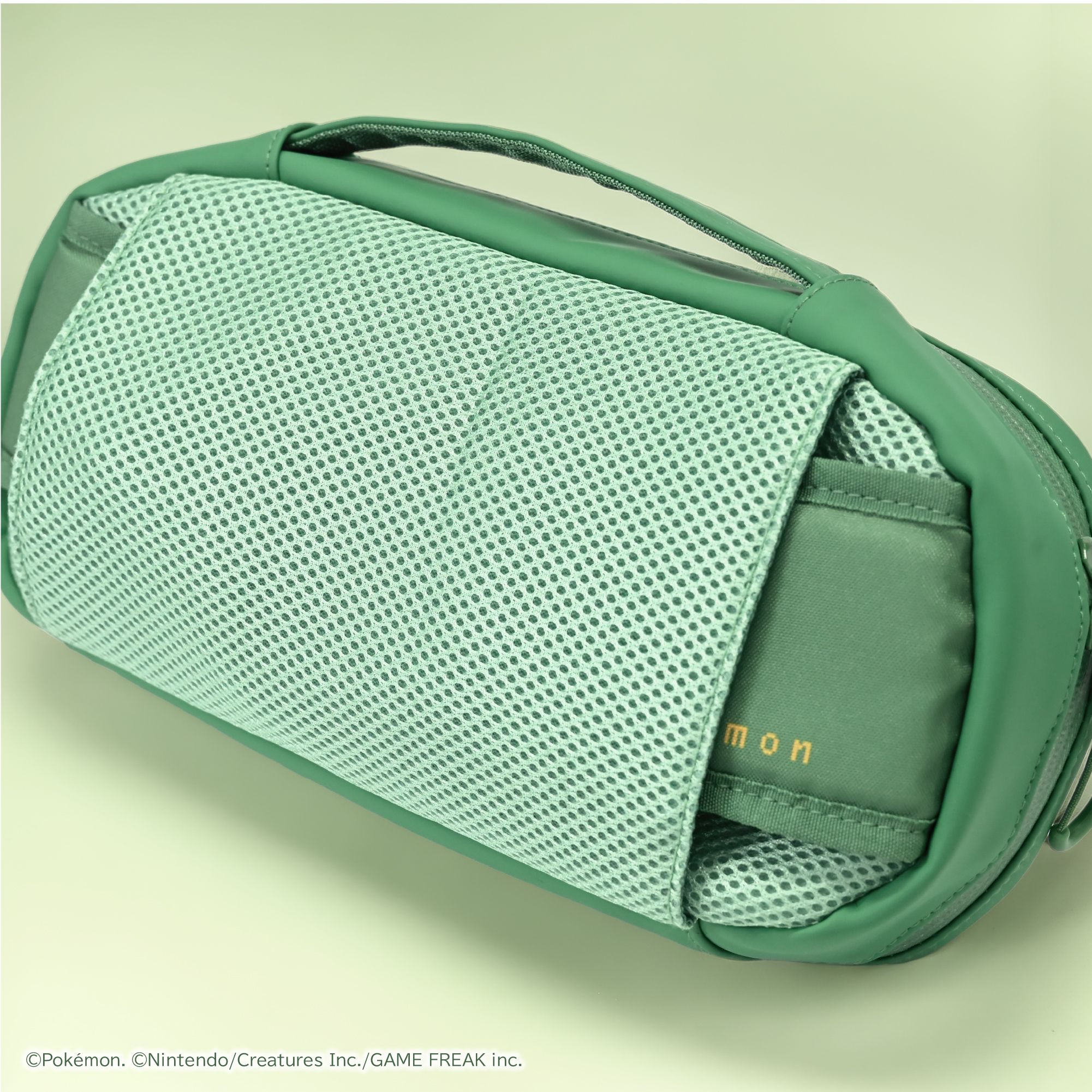 HORI NS2 單肩包 寶可夢像素風綠 (NSX-216)        HORI NS2  Shoulder Bag Pokémon Pixel Art Green (NSX-216)