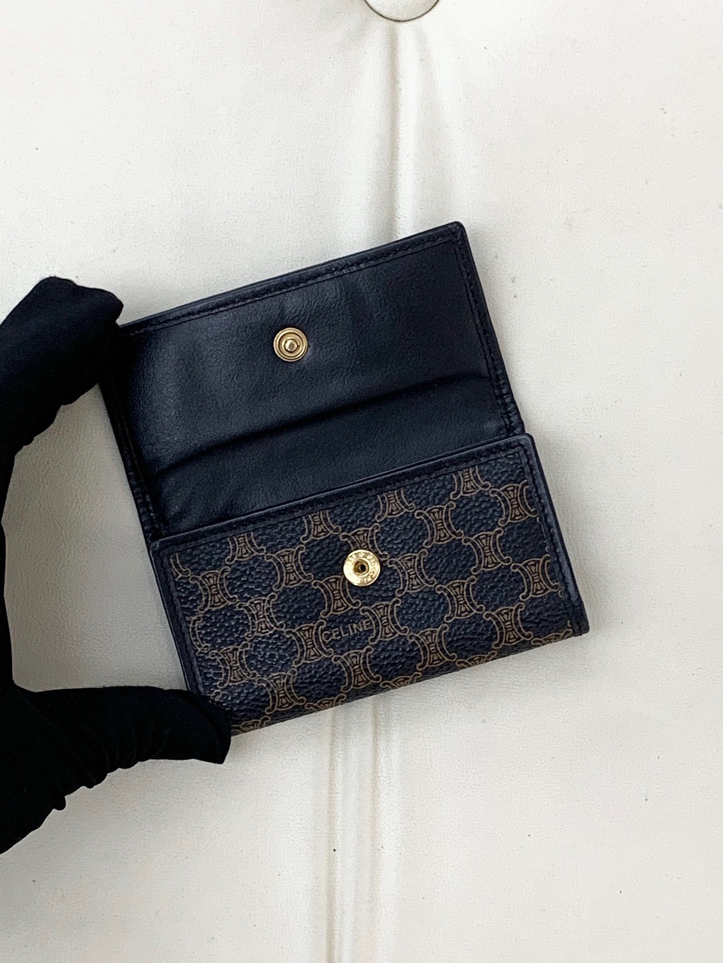 【預訂貨品】Celine啡色牛皮老花金扣三折鑰匙包