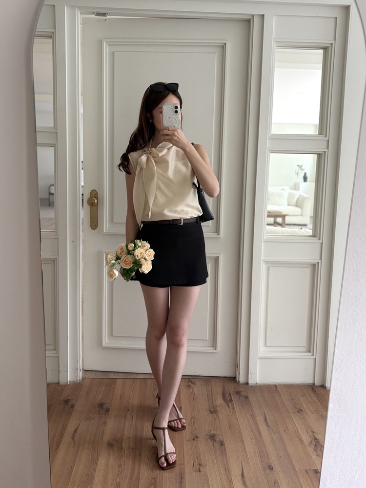 Sheer Tie-Neck Top (Cream)