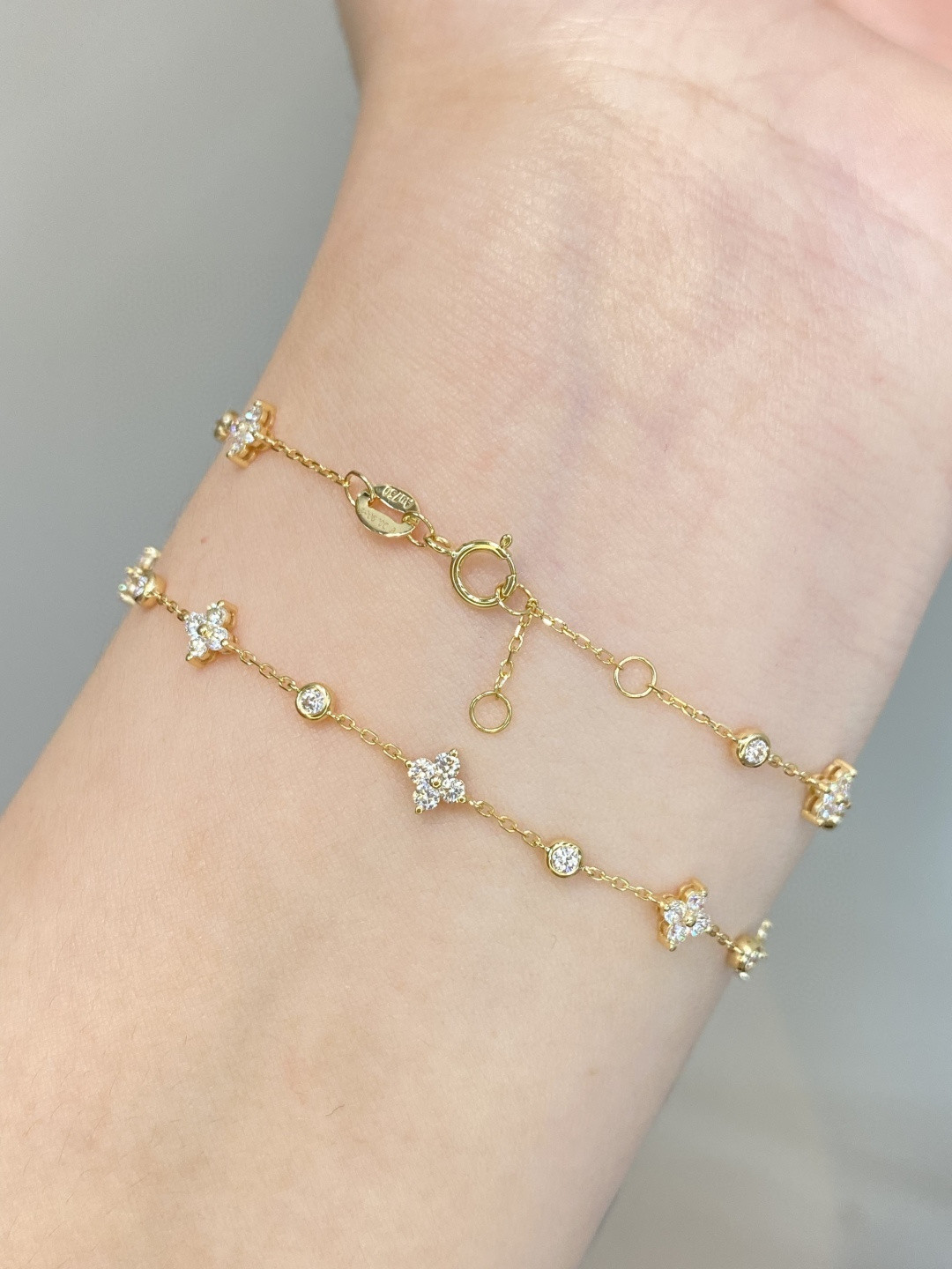 18K Diamond Bracelet 
