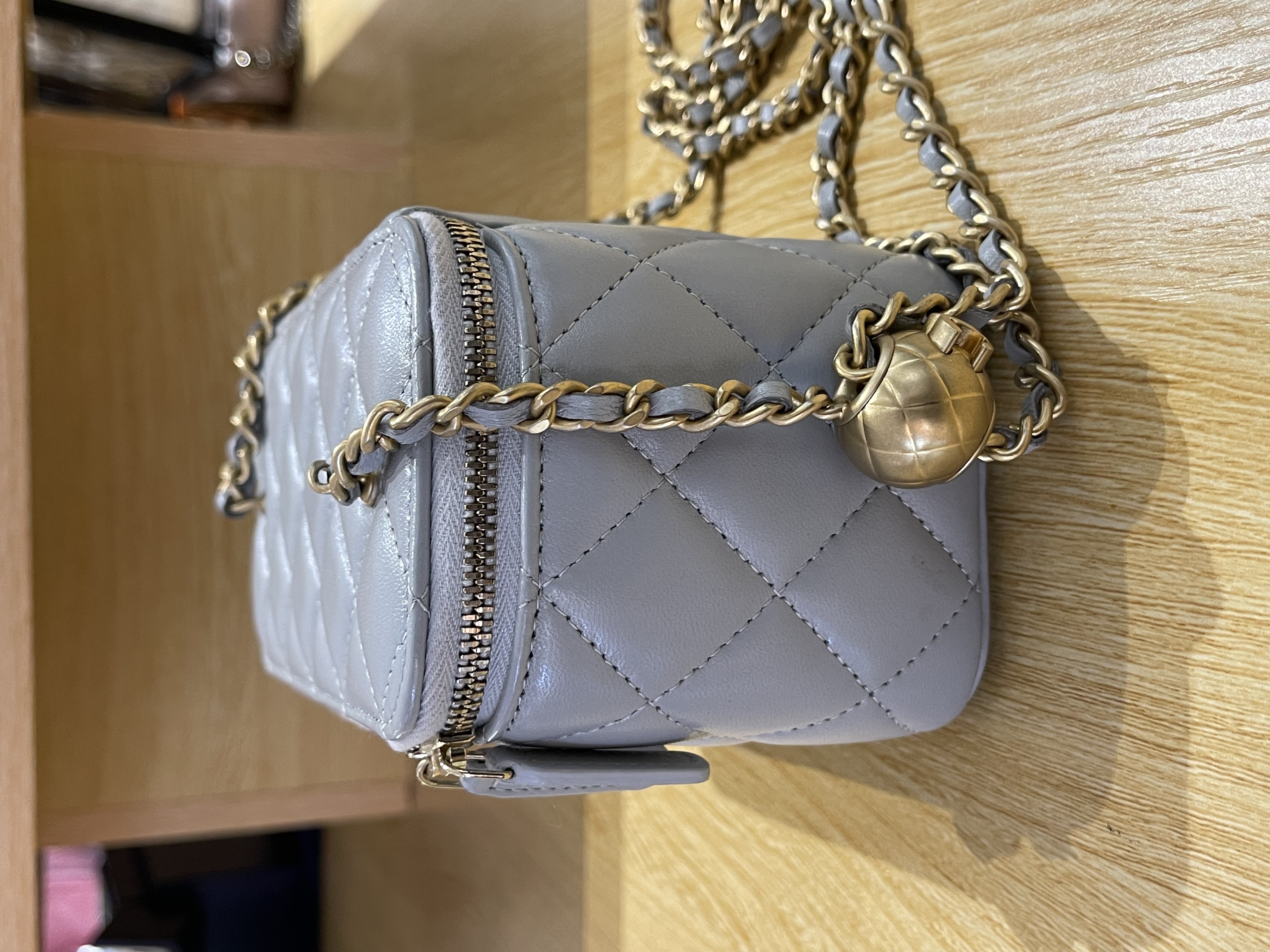 直播貨品 |  [1個-$100 2個-$300］JJ07
