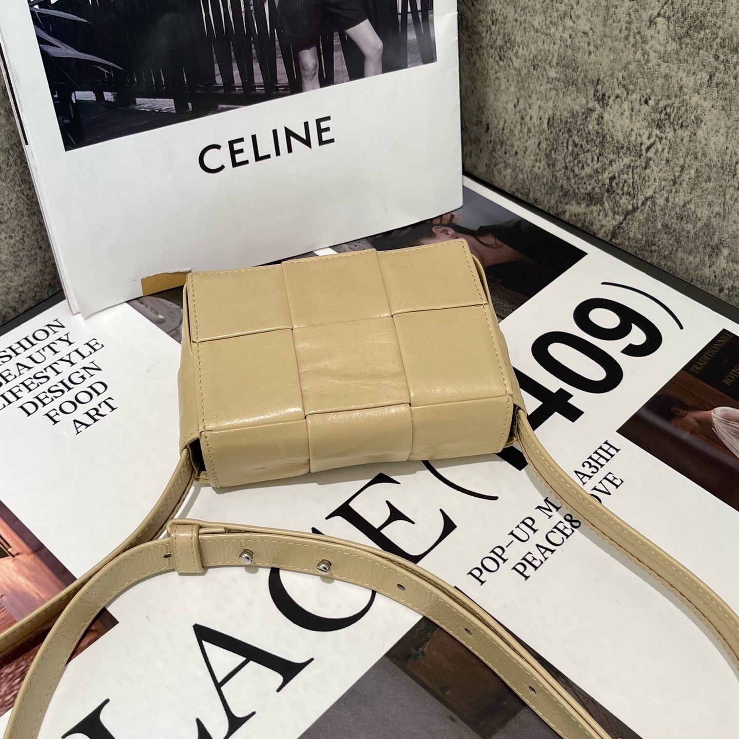 【預訂貨品】BV Candy Cassette六格米黃色編織包 