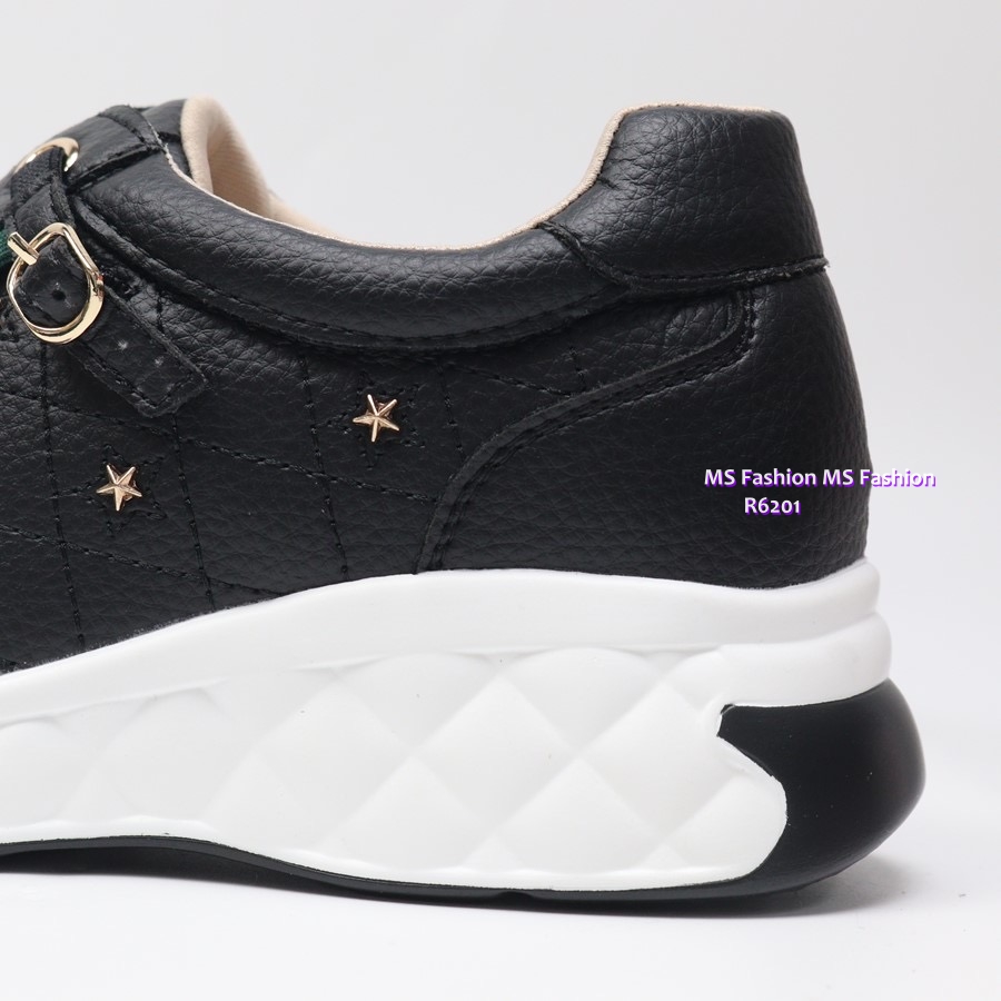 R6201 韓國🇰🇷星星飾扣sneakers