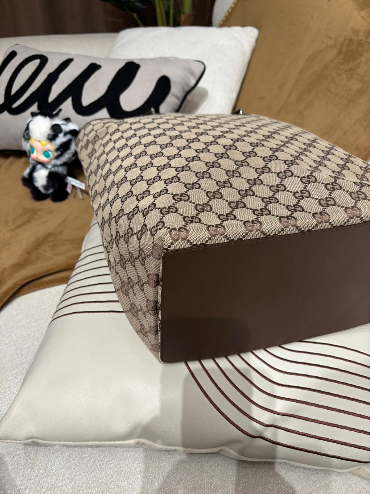 Gucci Tote Bag 100%Authentic, 95%New