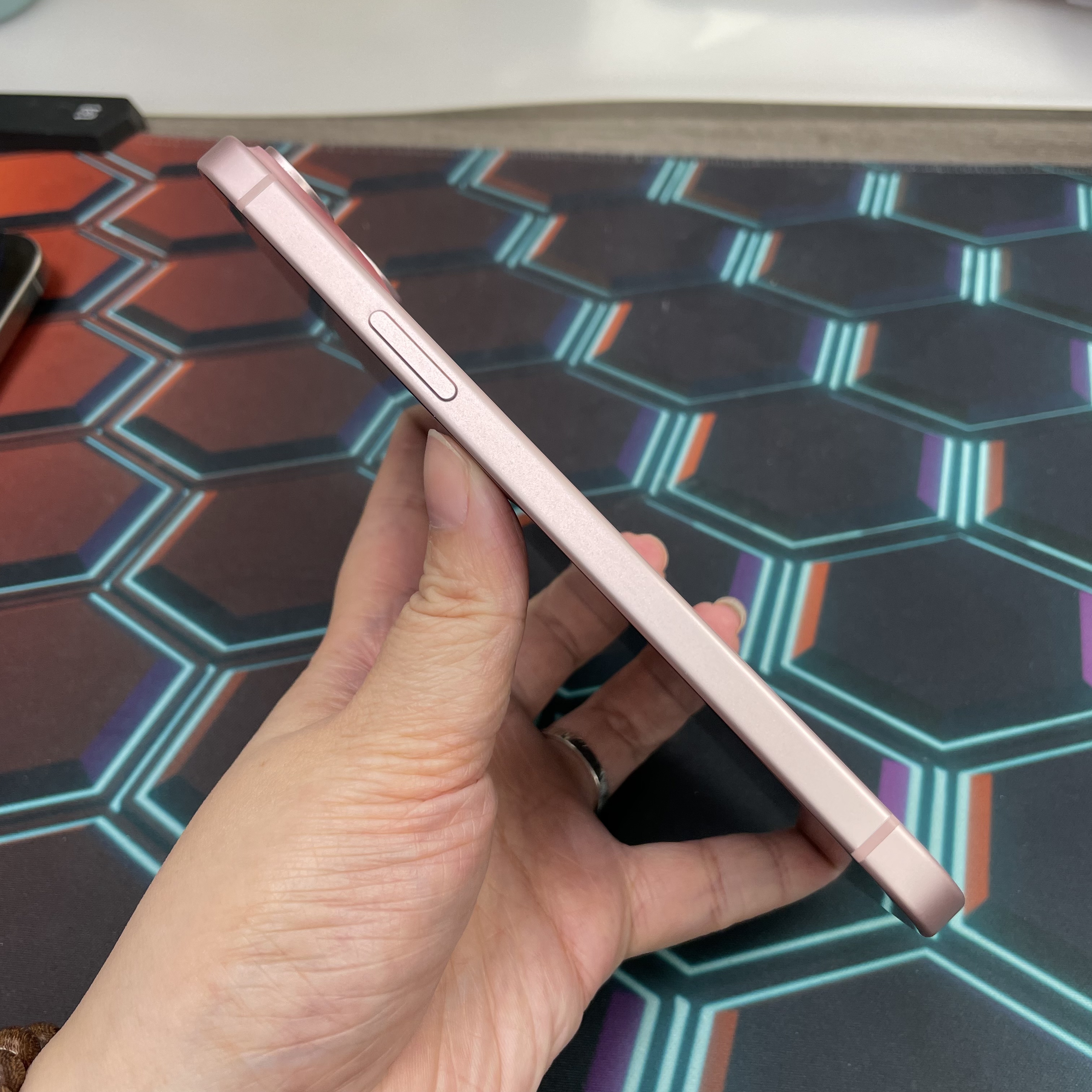 *8267 15 plus 勁靚機 256GB 電82 粉色 pink