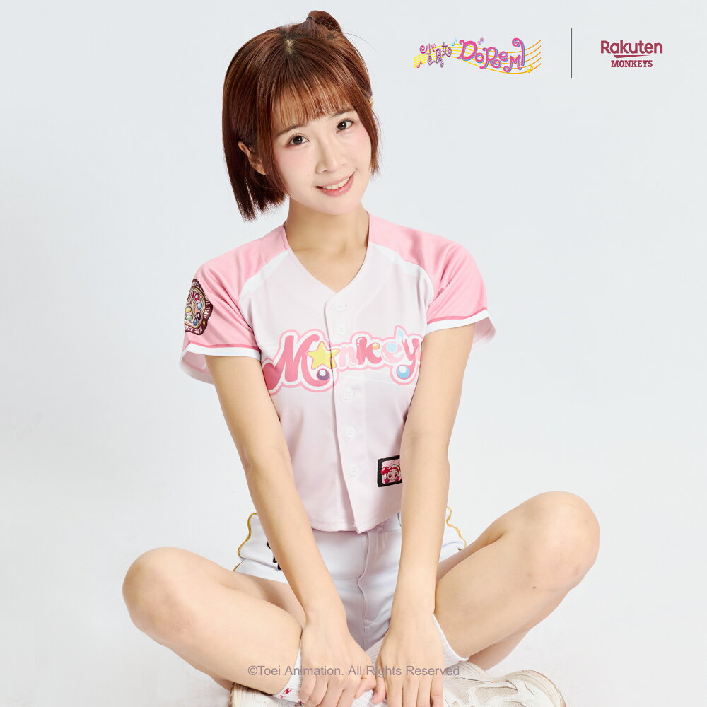 《Pre-Order》短版球衣｜小魔女DoReMi X 台灣樂天桃猿商品 (26D27-P)