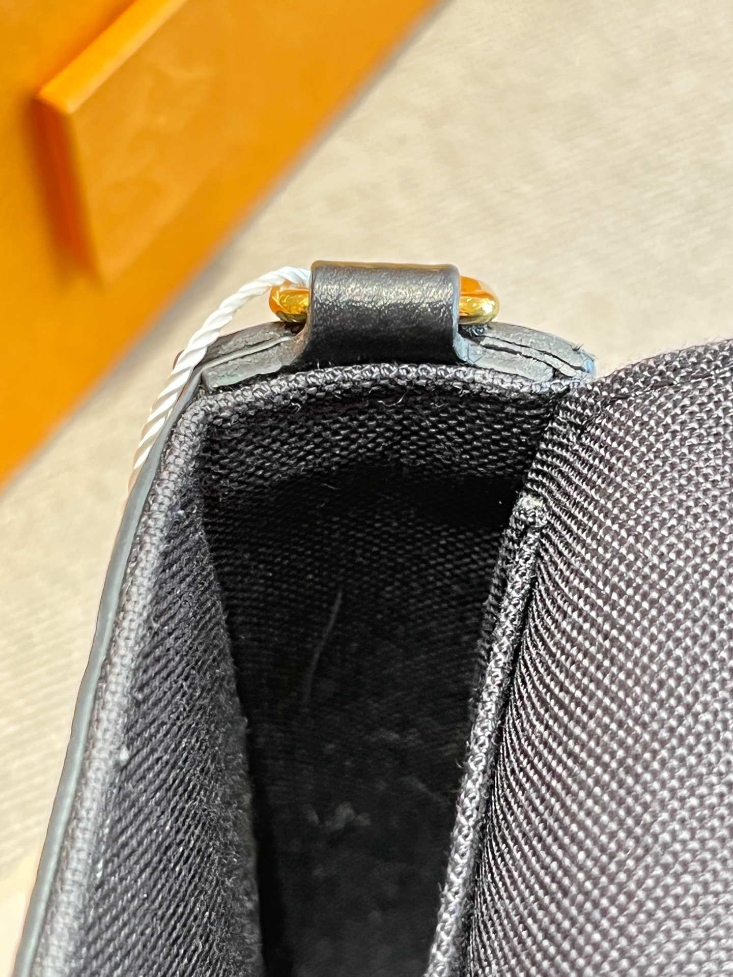 【預訂貨品】LV黑色全皮印花三合一 