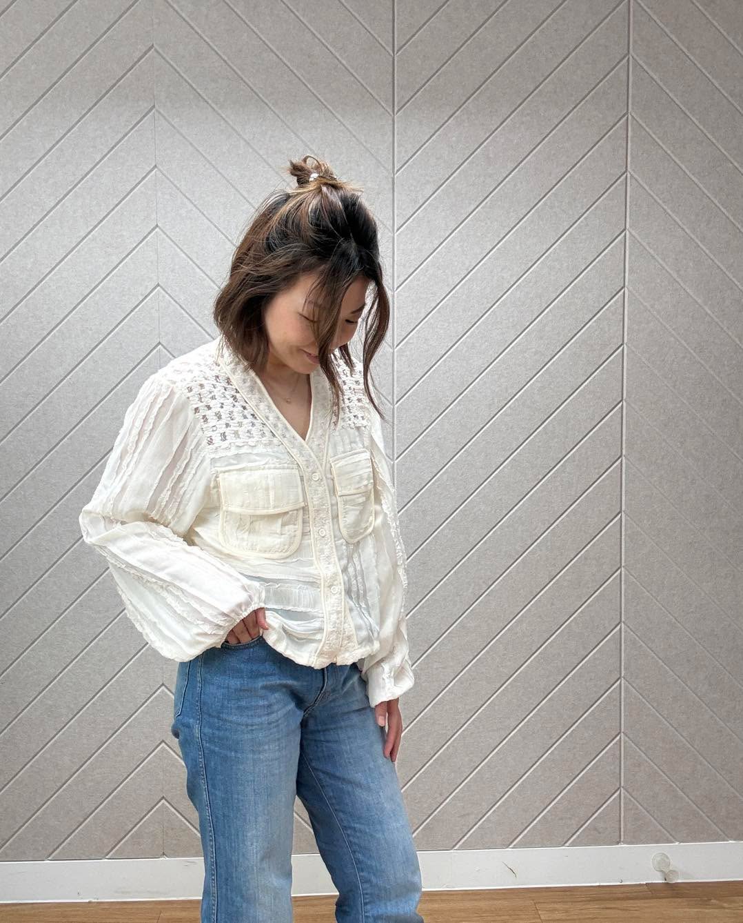 鏤空v領束腳恤衫外套