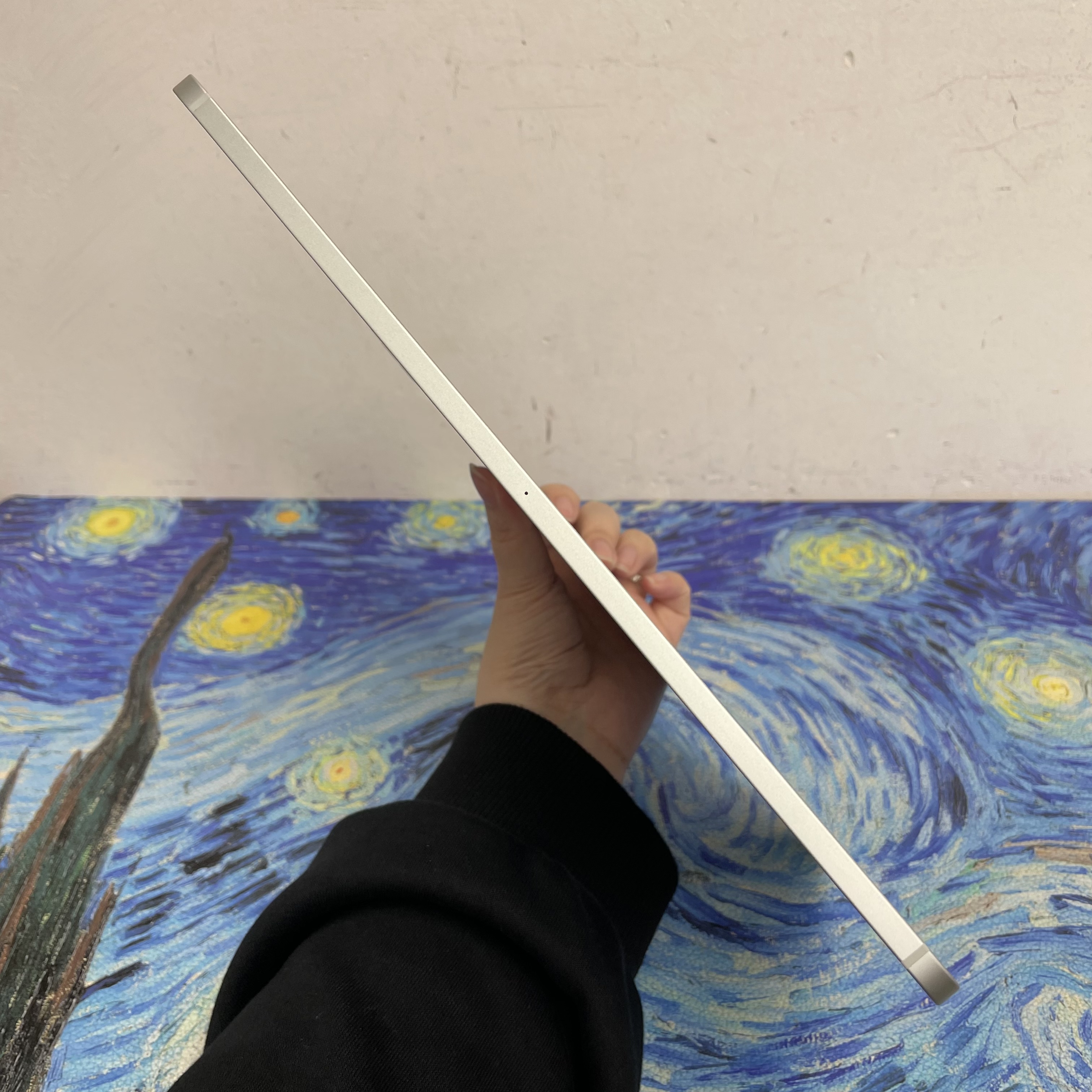 *438597 iPad Pro 6 12.9吋 勁靚機 2TB 插卡版 銀色 sliver