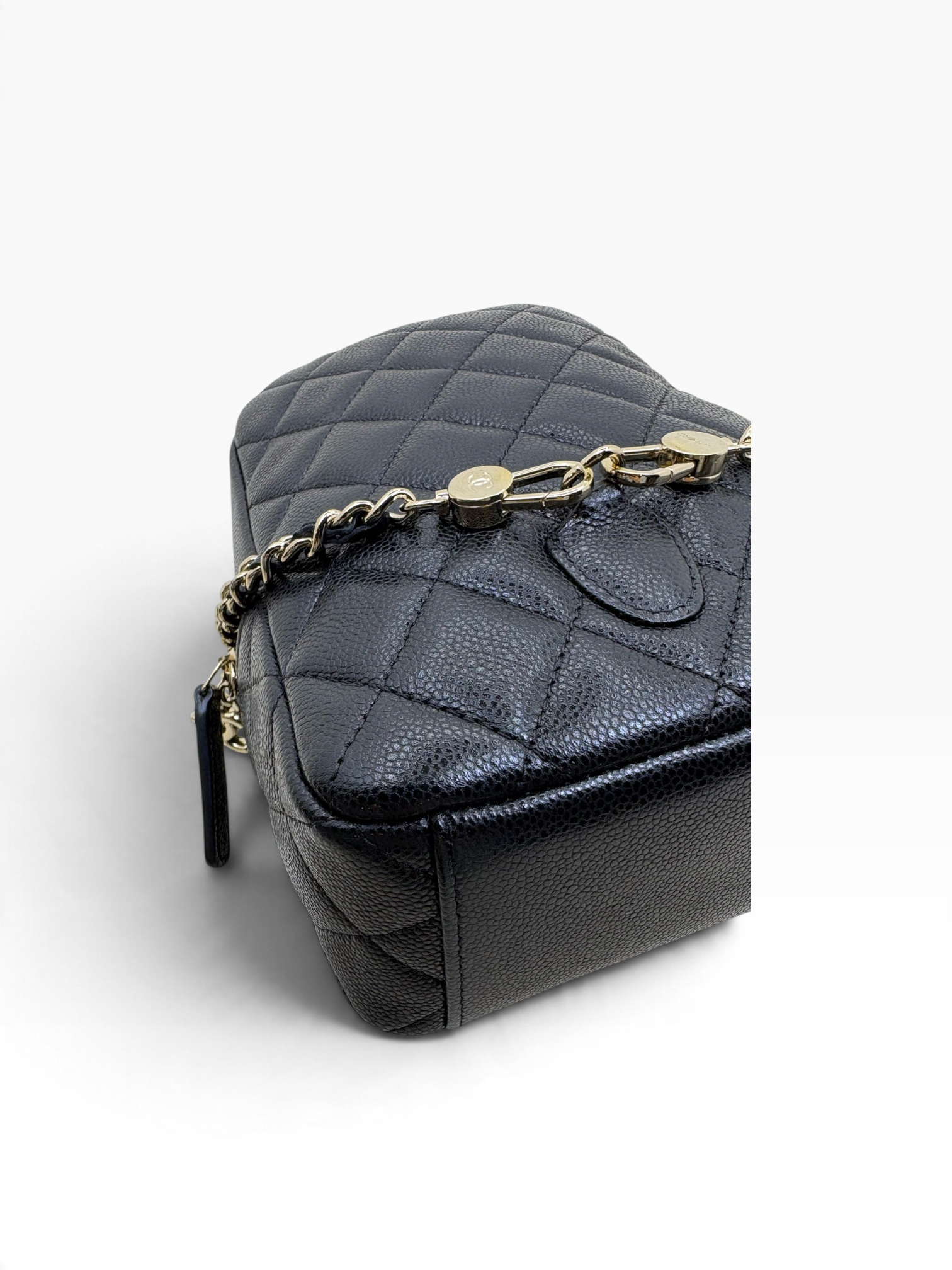 Pre owned chanel backpack K9101